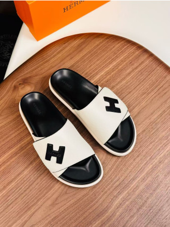 ua H**mes sandals