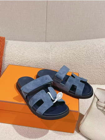 ua H**mes chypre sandal