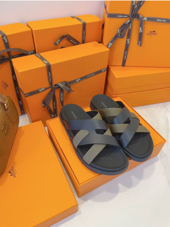 ua H**mes kazimir sandal