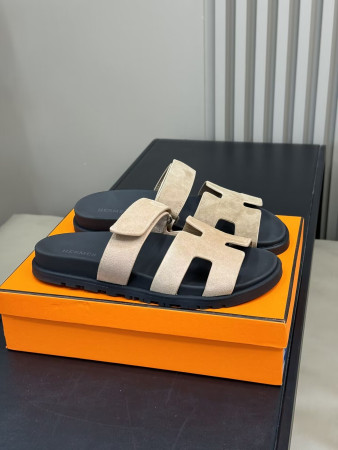 ua H**mes chypre sandal