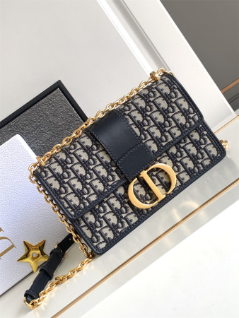 D*or 30 montaigne east-west bag with chain blue D*or oblique jacquard 25x16.5x8 cm