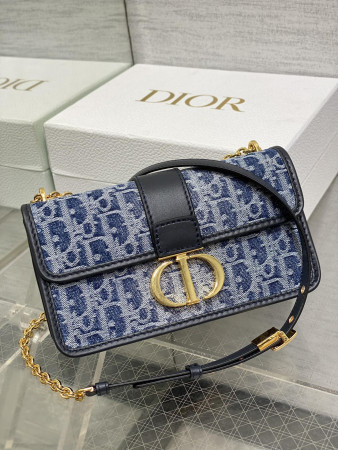 d*or 30 montaigne east-west bag with chain blue De*1m d*or oblique jacquard  21 x 12 x 6 cm