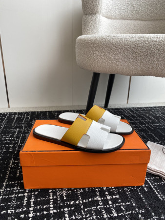 ua H**mes izmir sandal