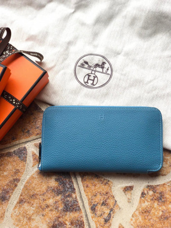 H**mes long wallet 20x11cm