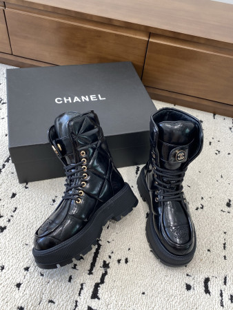 ua Ch*el boots