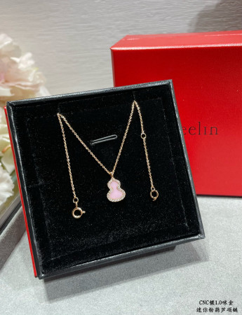 Qee1in mini gourd necklace