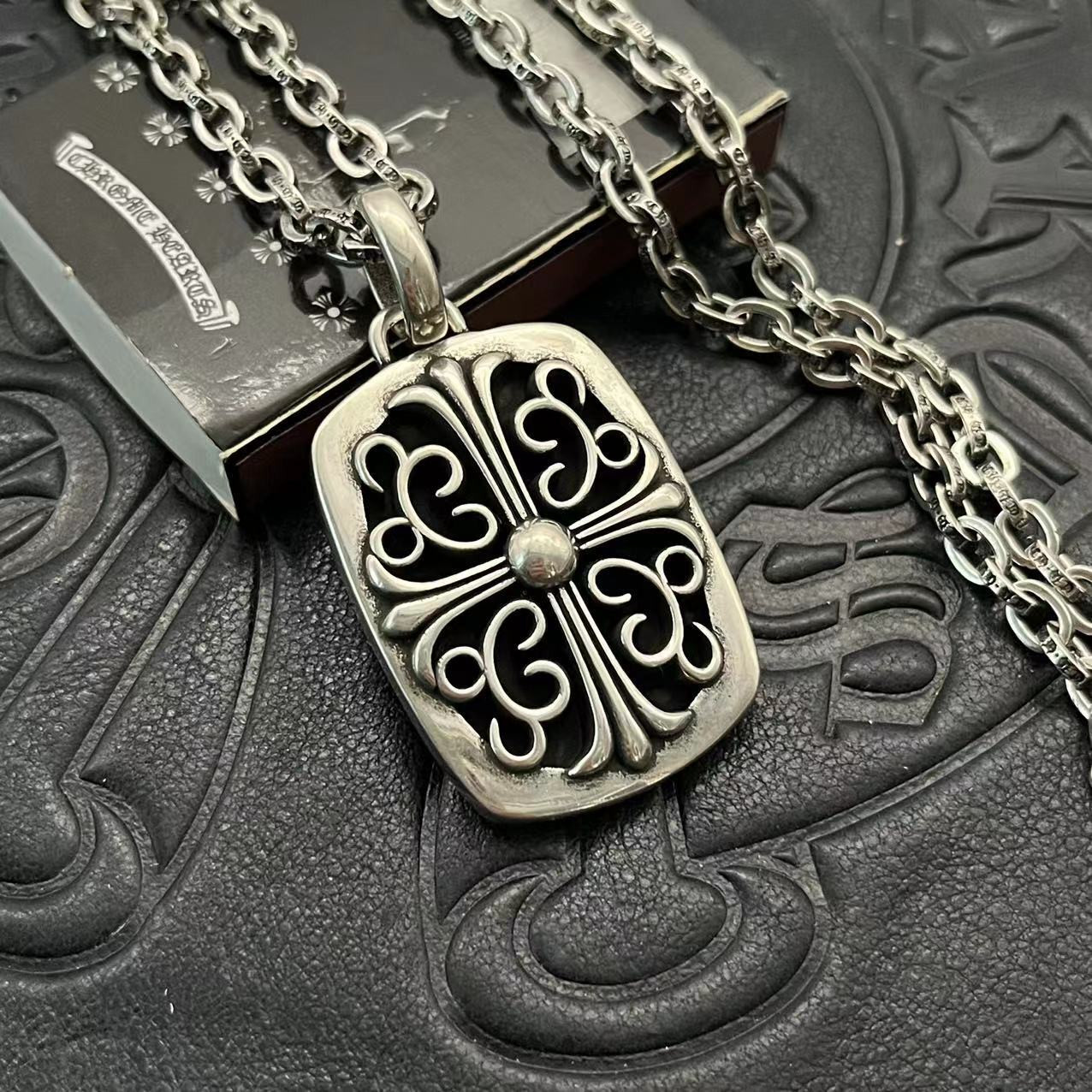 Ch**me He**ts vine cross necklace