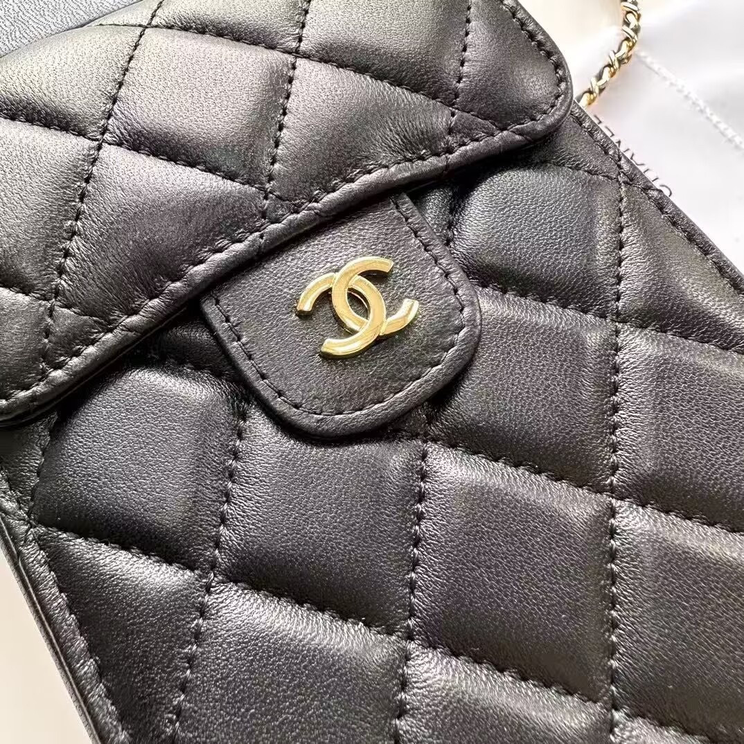 Ch*el phone bag