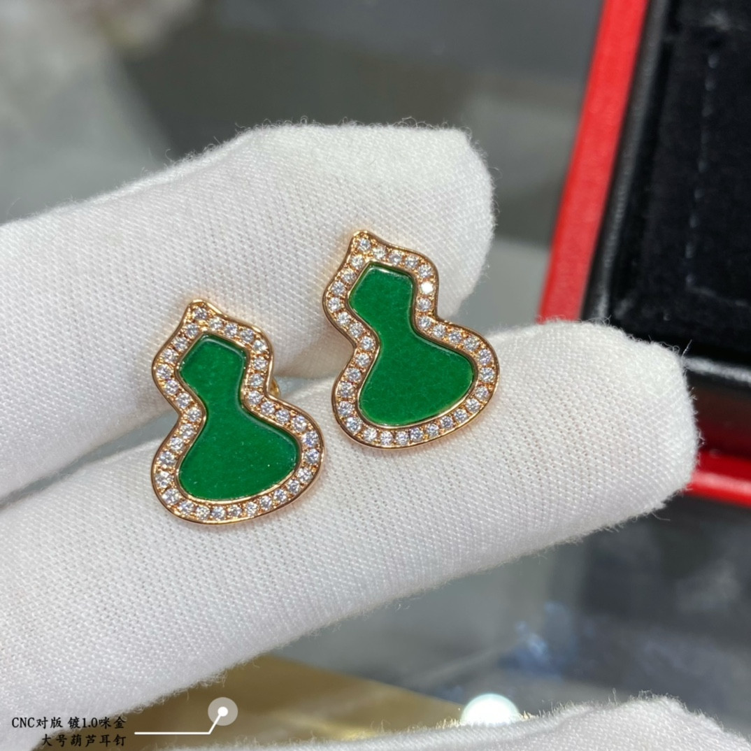 Qee1in large gourd stud earrings