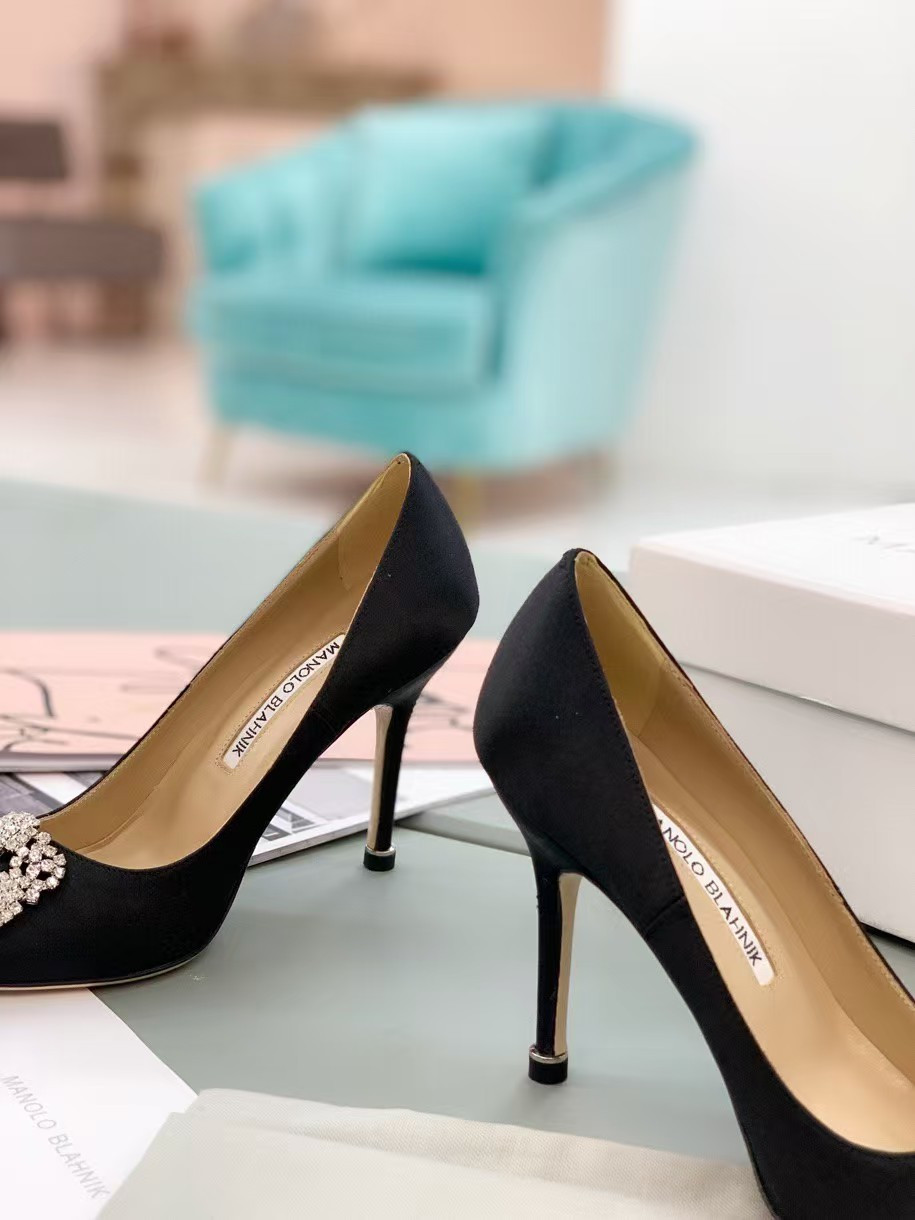 ua ma*n010 B1ah*ik hangisi black satin jewel buckle pumps