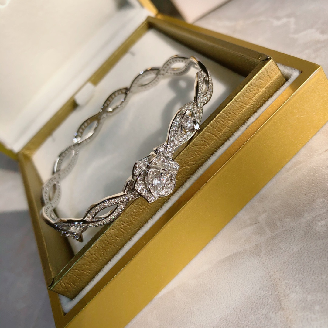 P1aget rose bracelet
