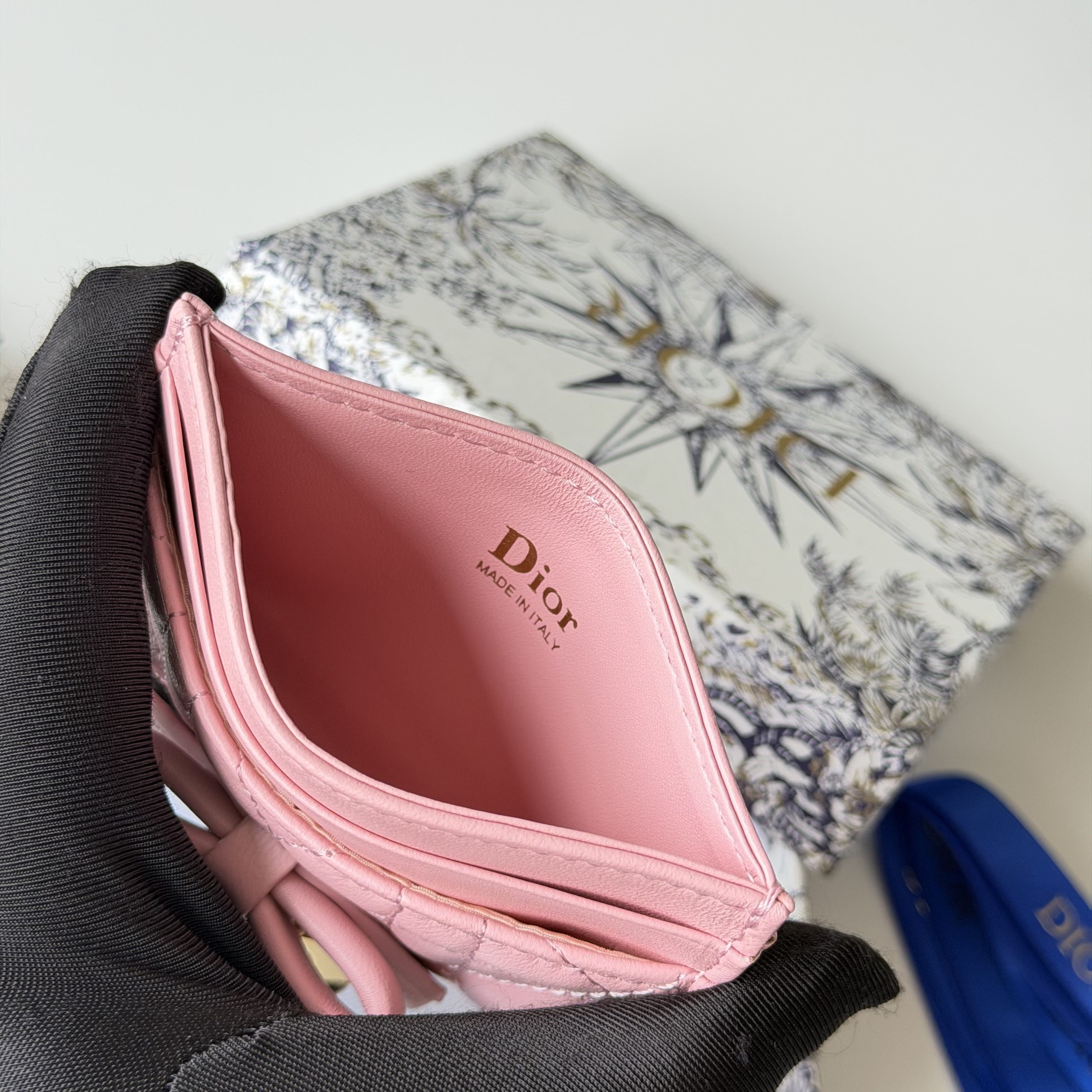 D*or lady freesia card holder 10.5 x 8 x 0.5 cm