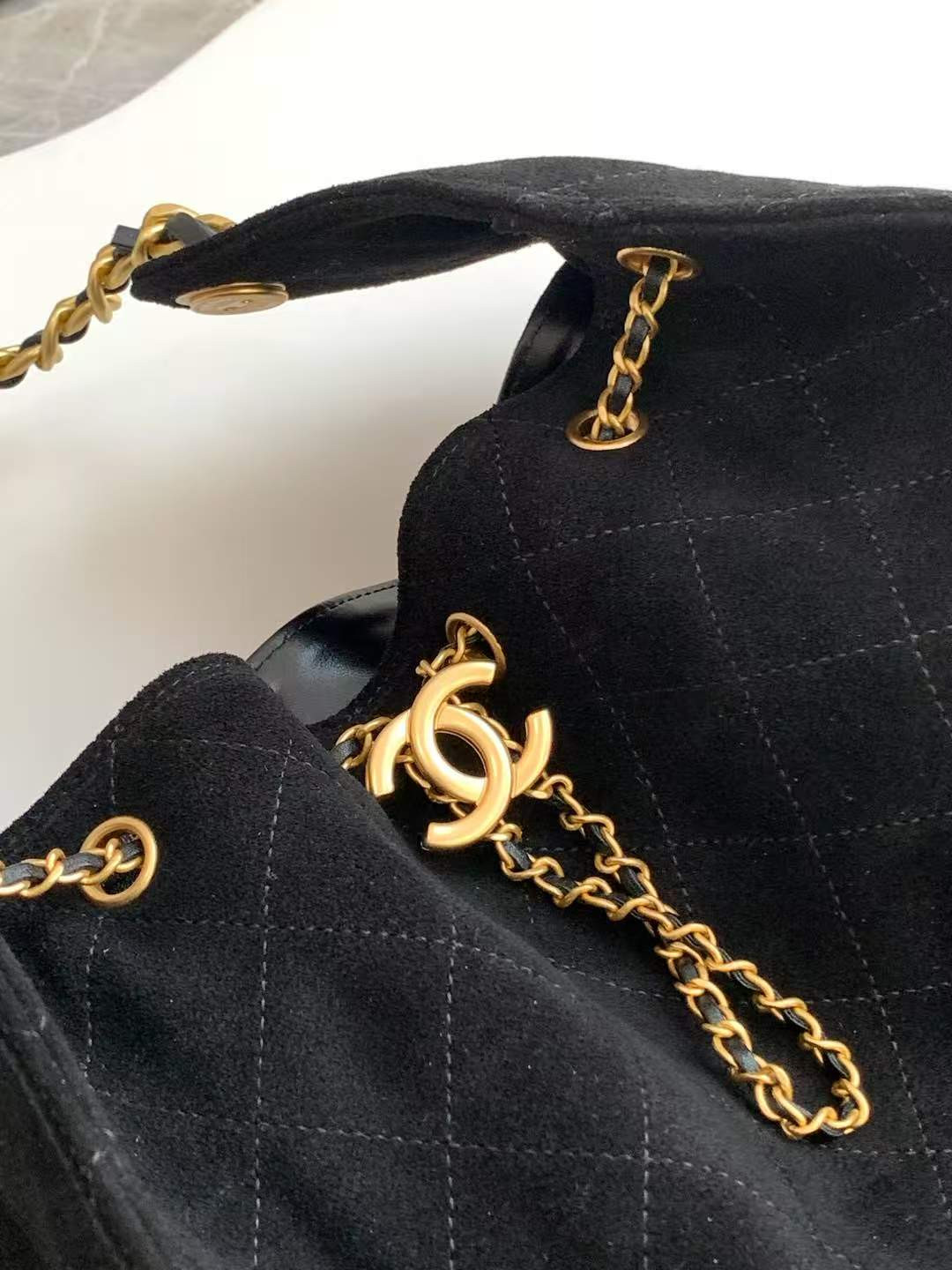Ch*el 25c bucket bag 40x30x15cm