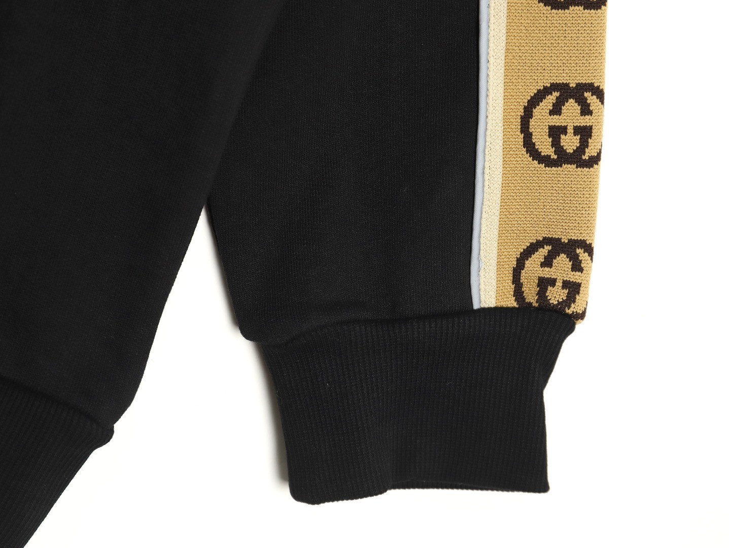 G*u*i guc hoodies