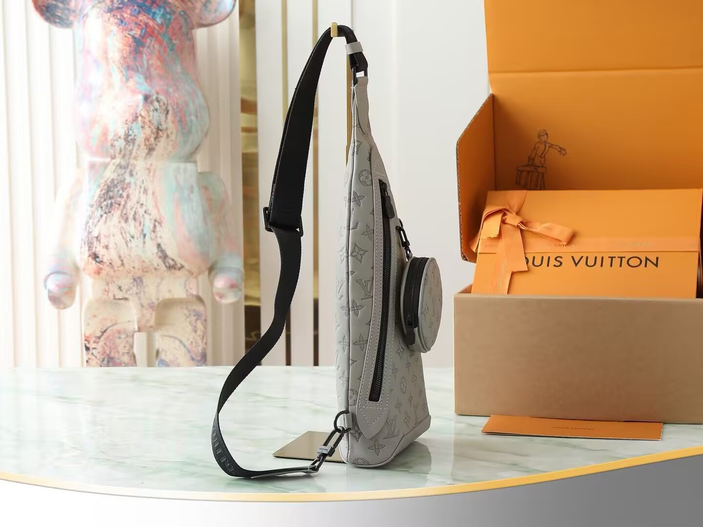 LV Duo Slingbag M14916 20 x 42 x 6CM
