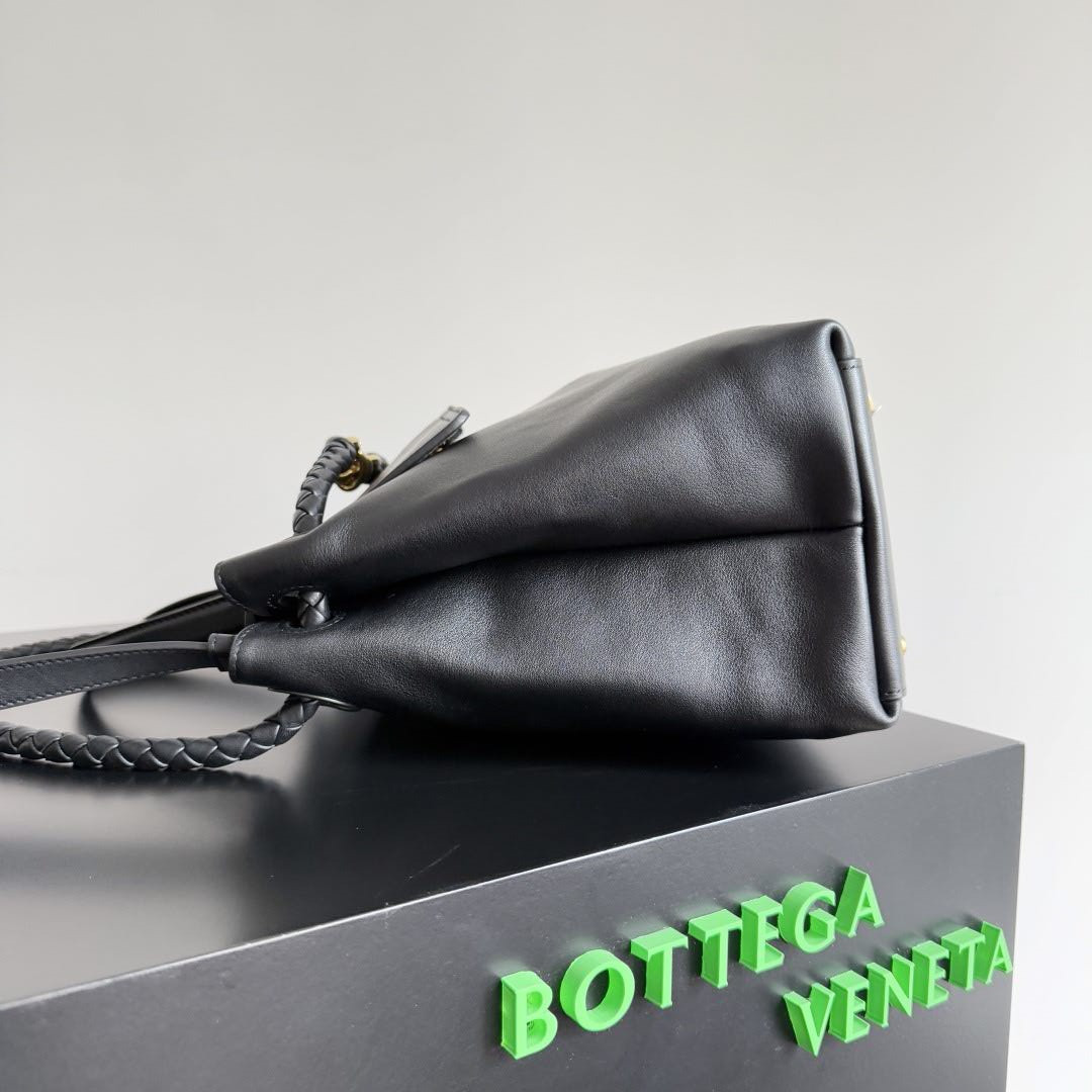 bo*te*ga Ve*ne*ta medium ciao ciao 34x26x15cm