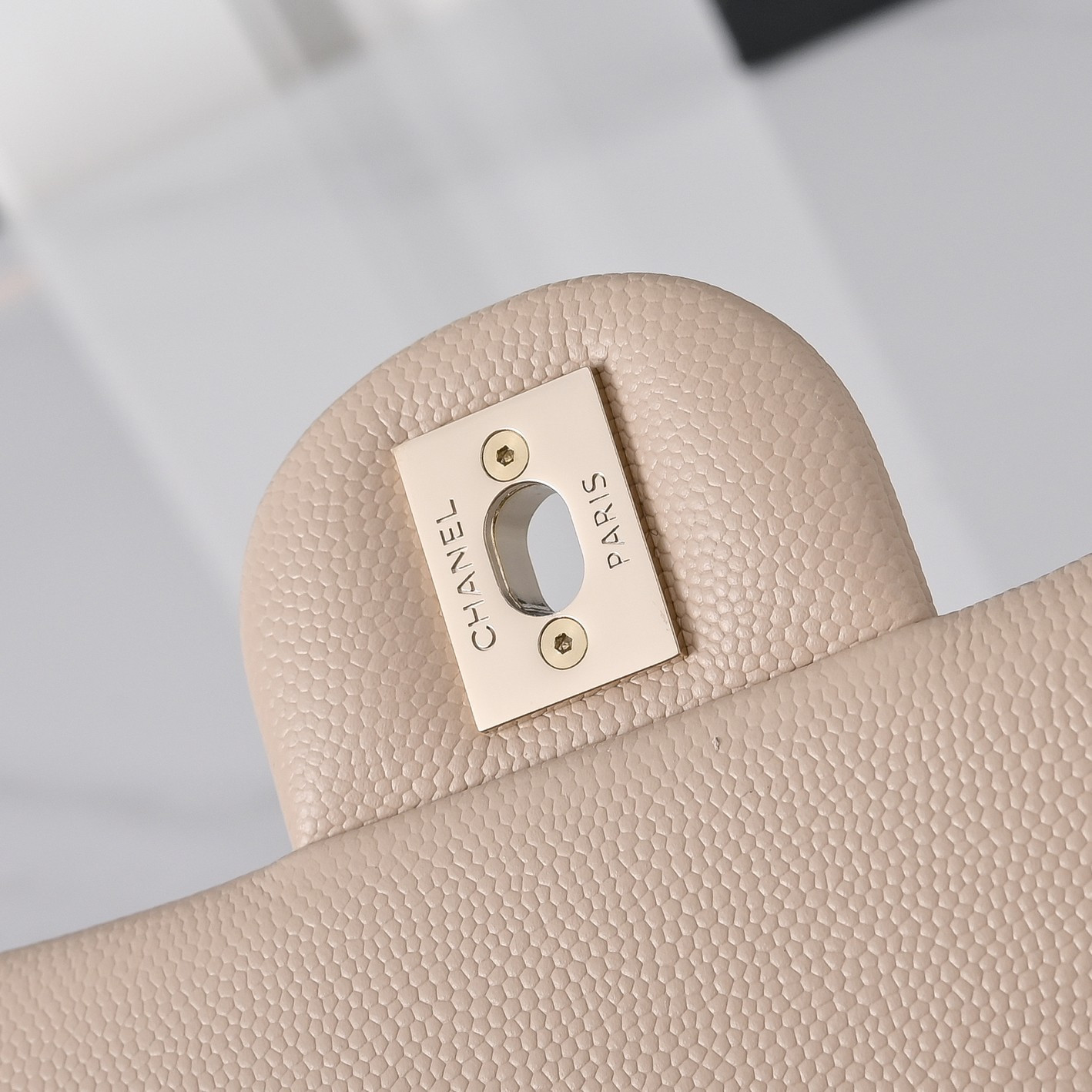 Ch*el classic flap handbag milky tea with light gold hardware and caviar leather a01113 23x14.5x6cm