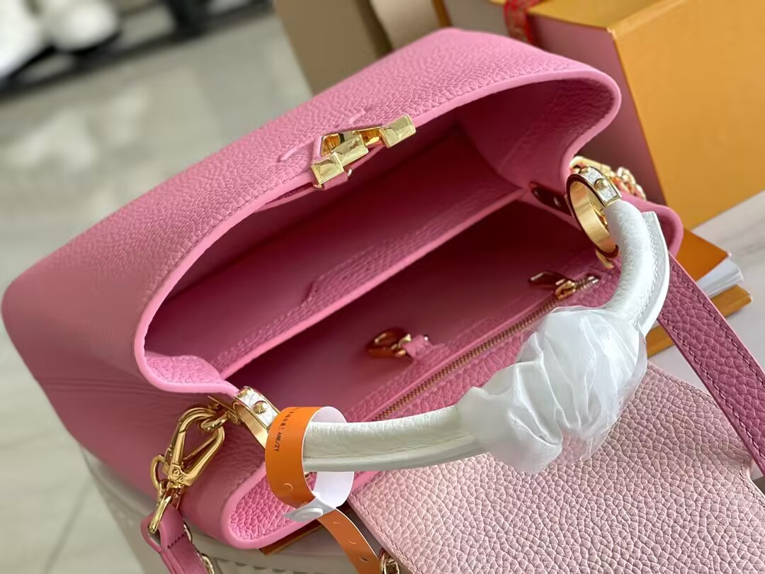 LV Capucines BB M2045 27x17x8cm