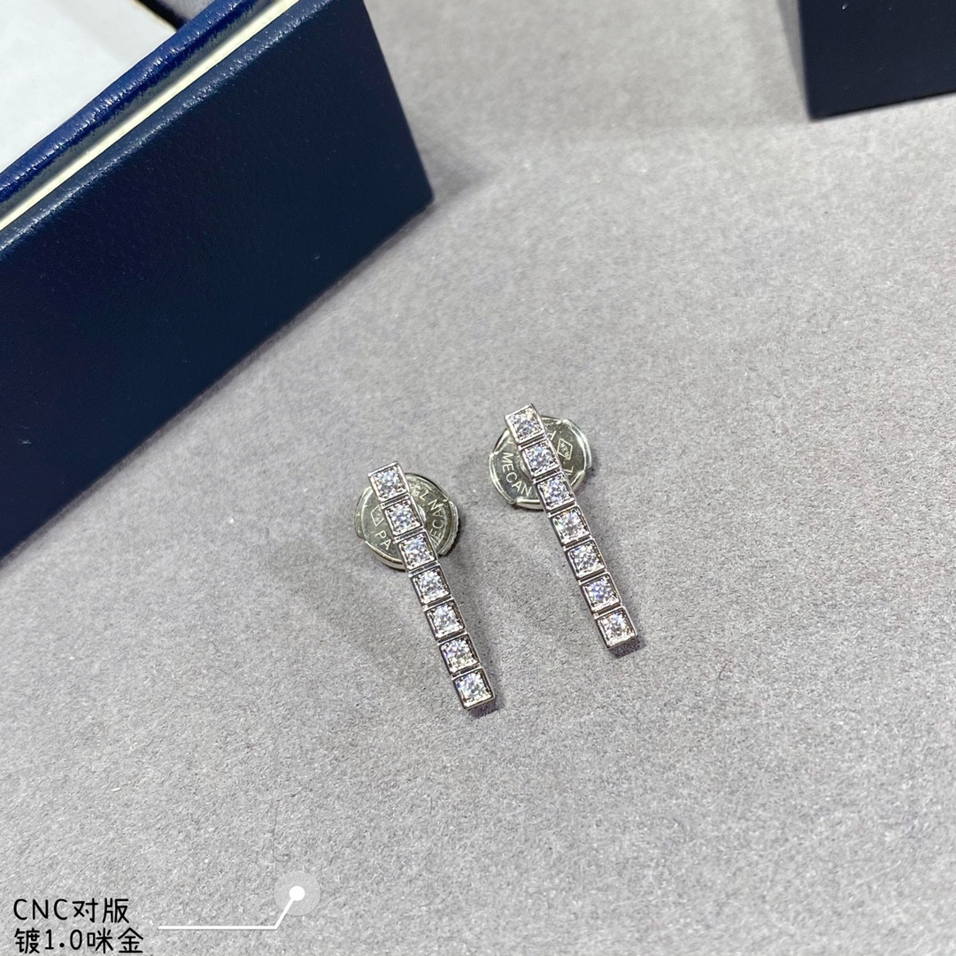 Ch0pard full di*m*nd bar earrings