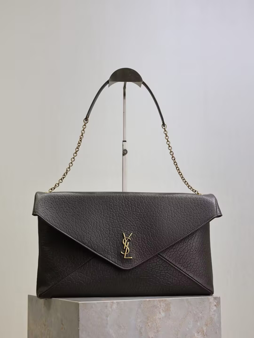 Y*L cassandre pouch on chain 35x22x3-4.2cm