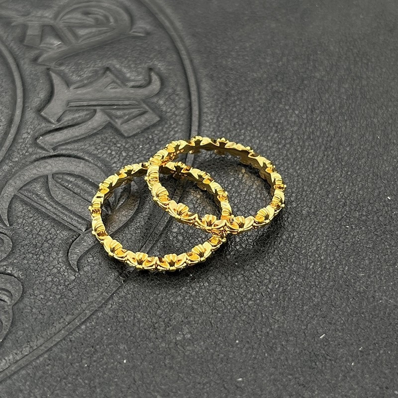 Ch**me He**ts distressed full cross ring