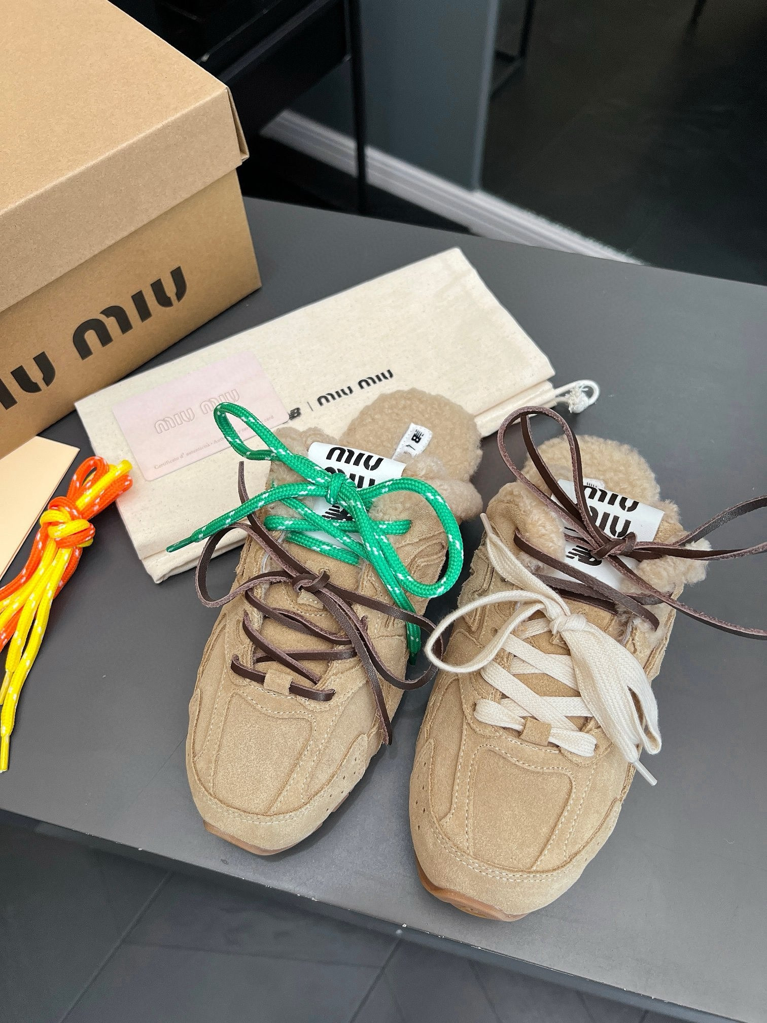 ua new Ba1an*e x m1v m1v 530 sl suede sneaker mules