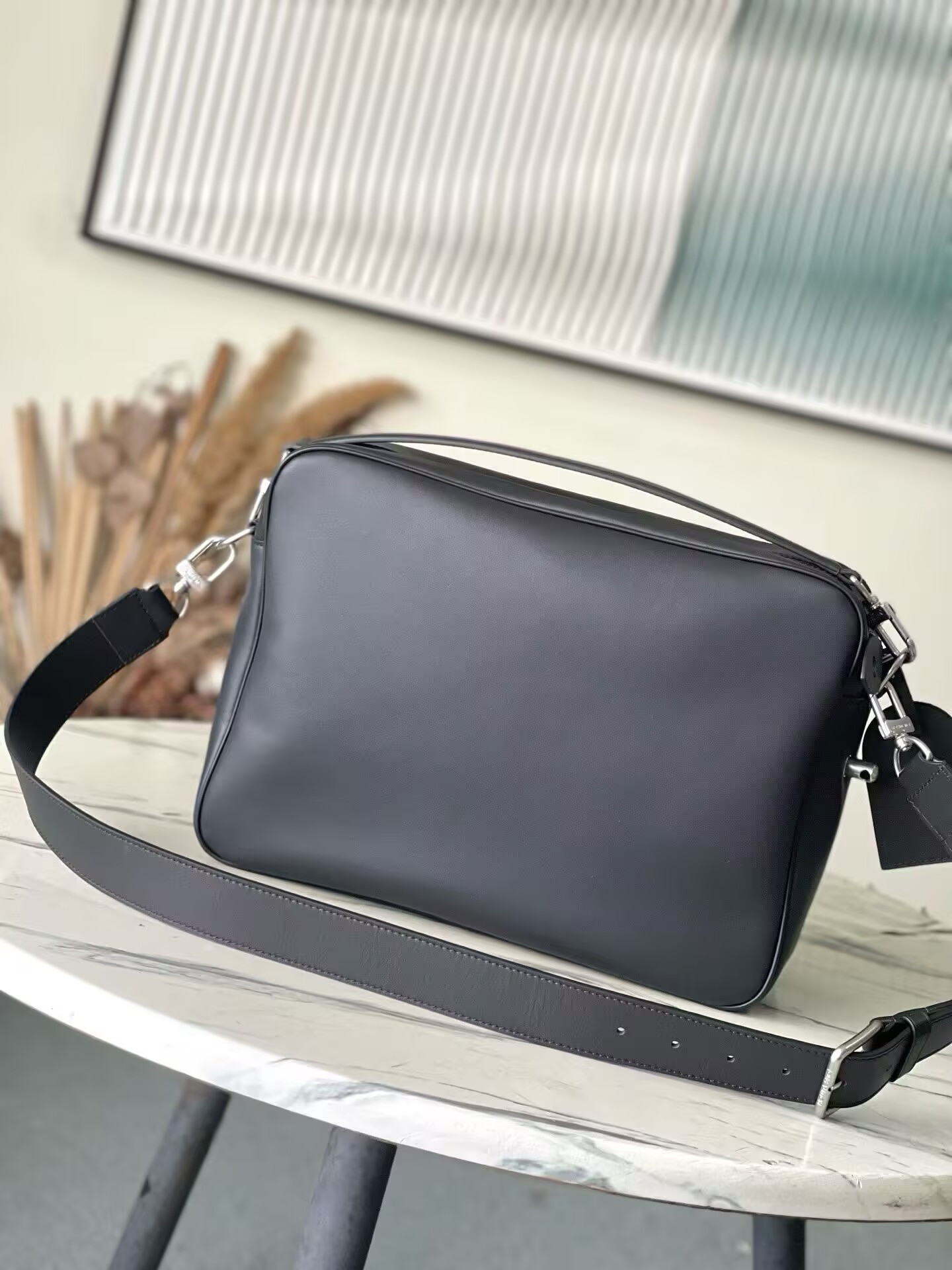 LV Nil XL M27999 37 x 26 x 19 cm