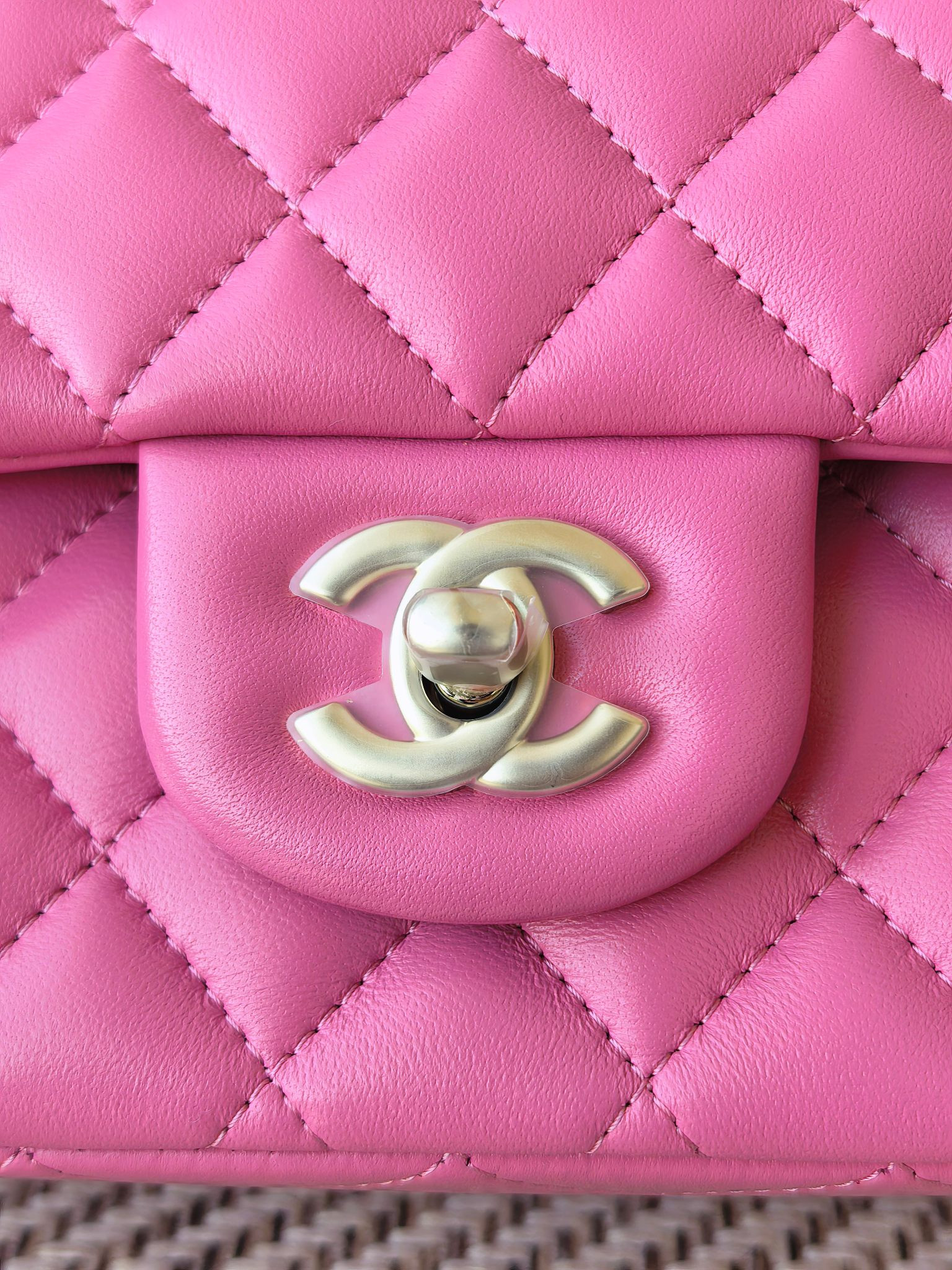 Ch*el classic flap bag rose with light gold hardware 15.5x25.5x6.5cm
