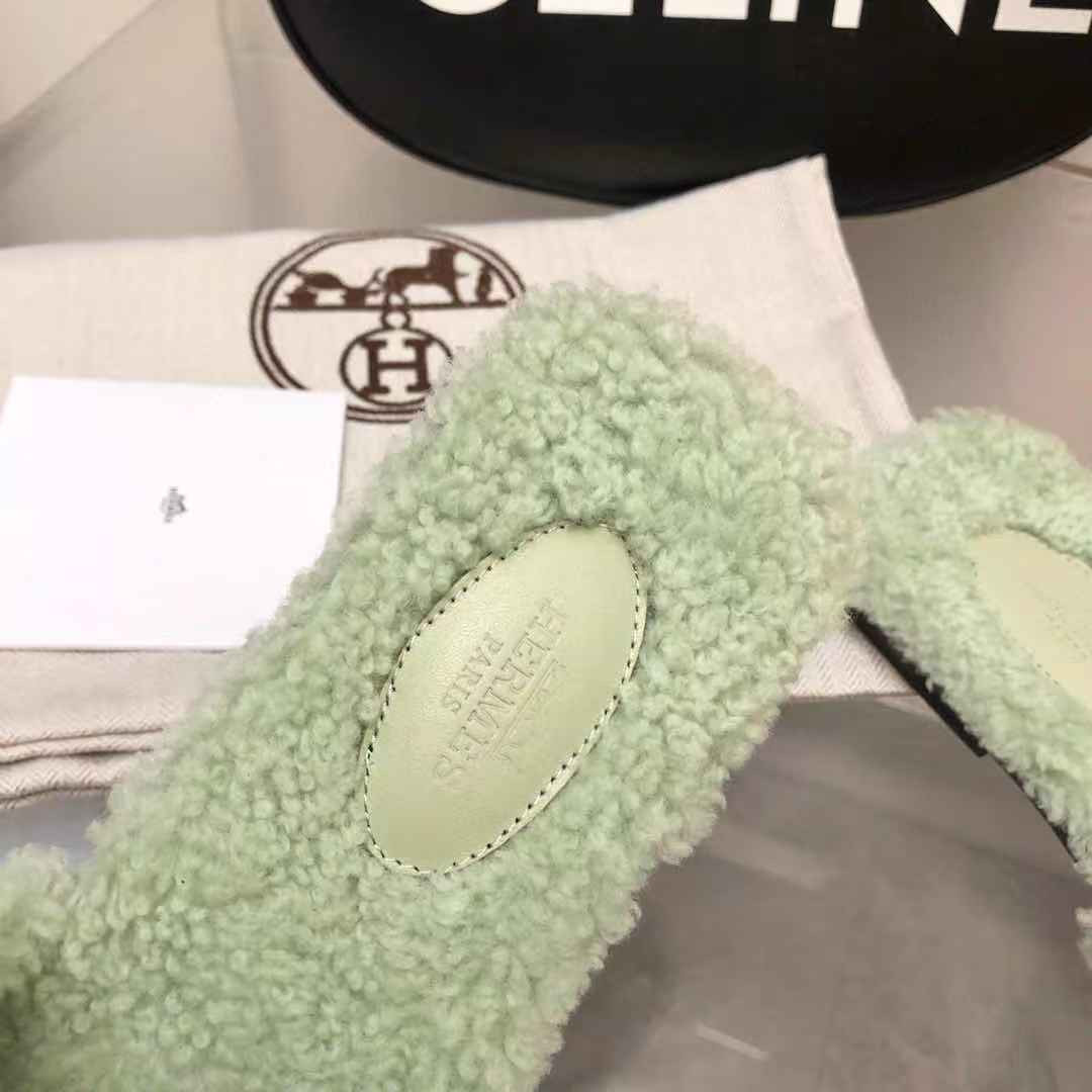 ua H**mes oran sandal