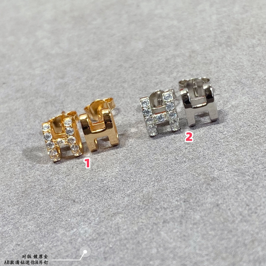 H**mes ab style fully di*m*nd-encrusted h stud earrings