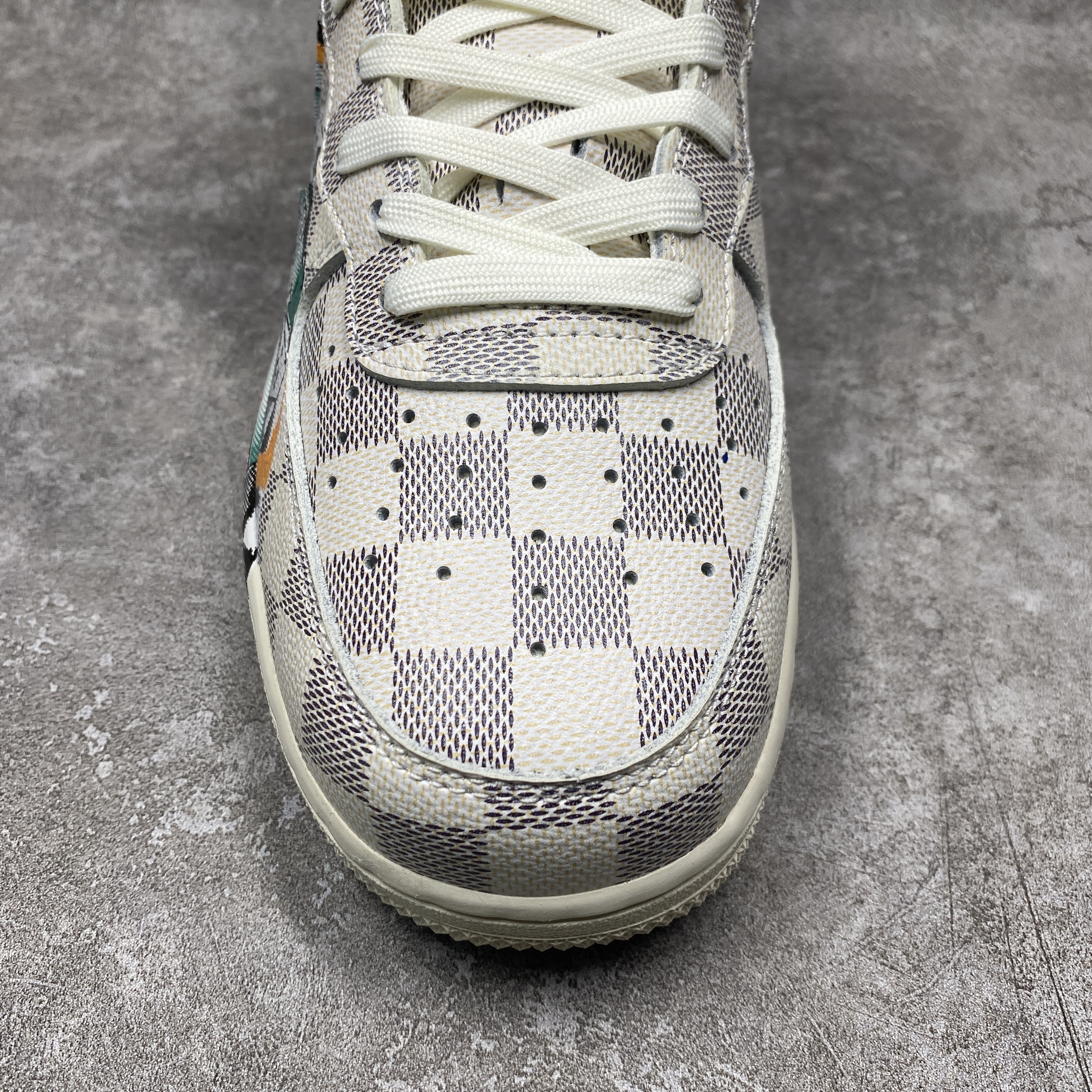 1v x nike air force 1 mid by virgil abloh Gr*ffiti