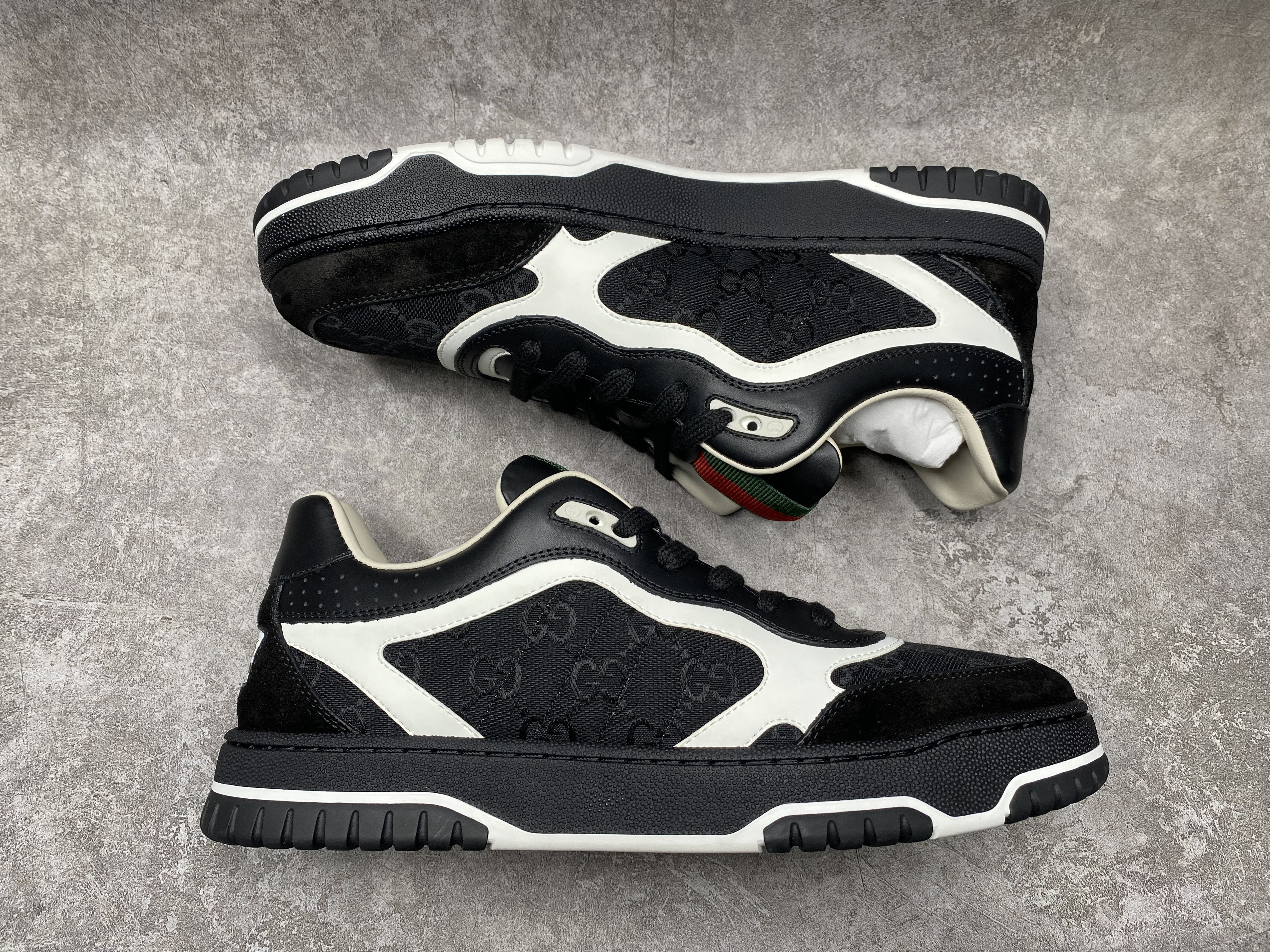 ua G*u*i re-web sneaker