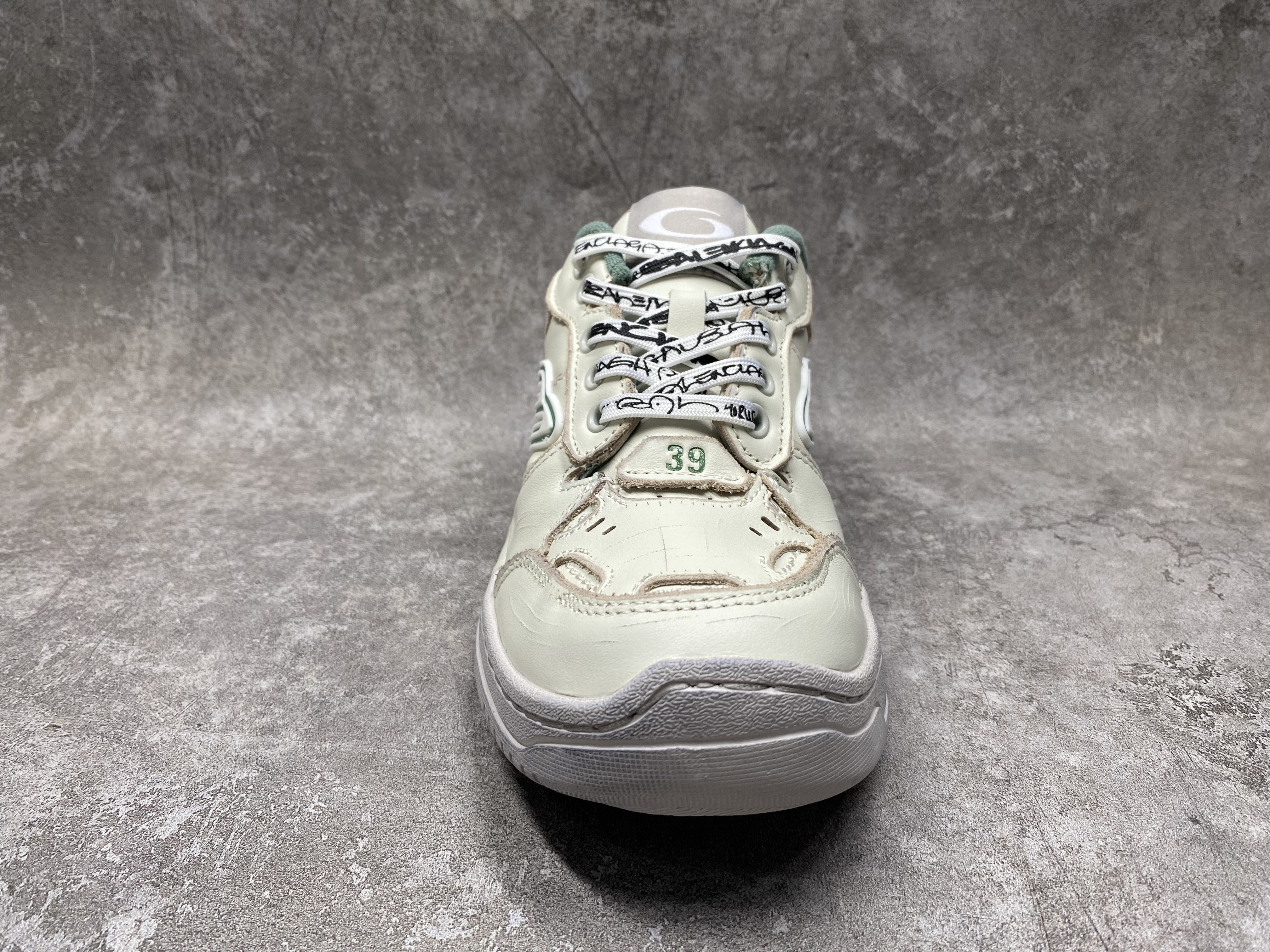 ua Ba*len*cia*ga hamptons worn-out sneaker (run one size large)
