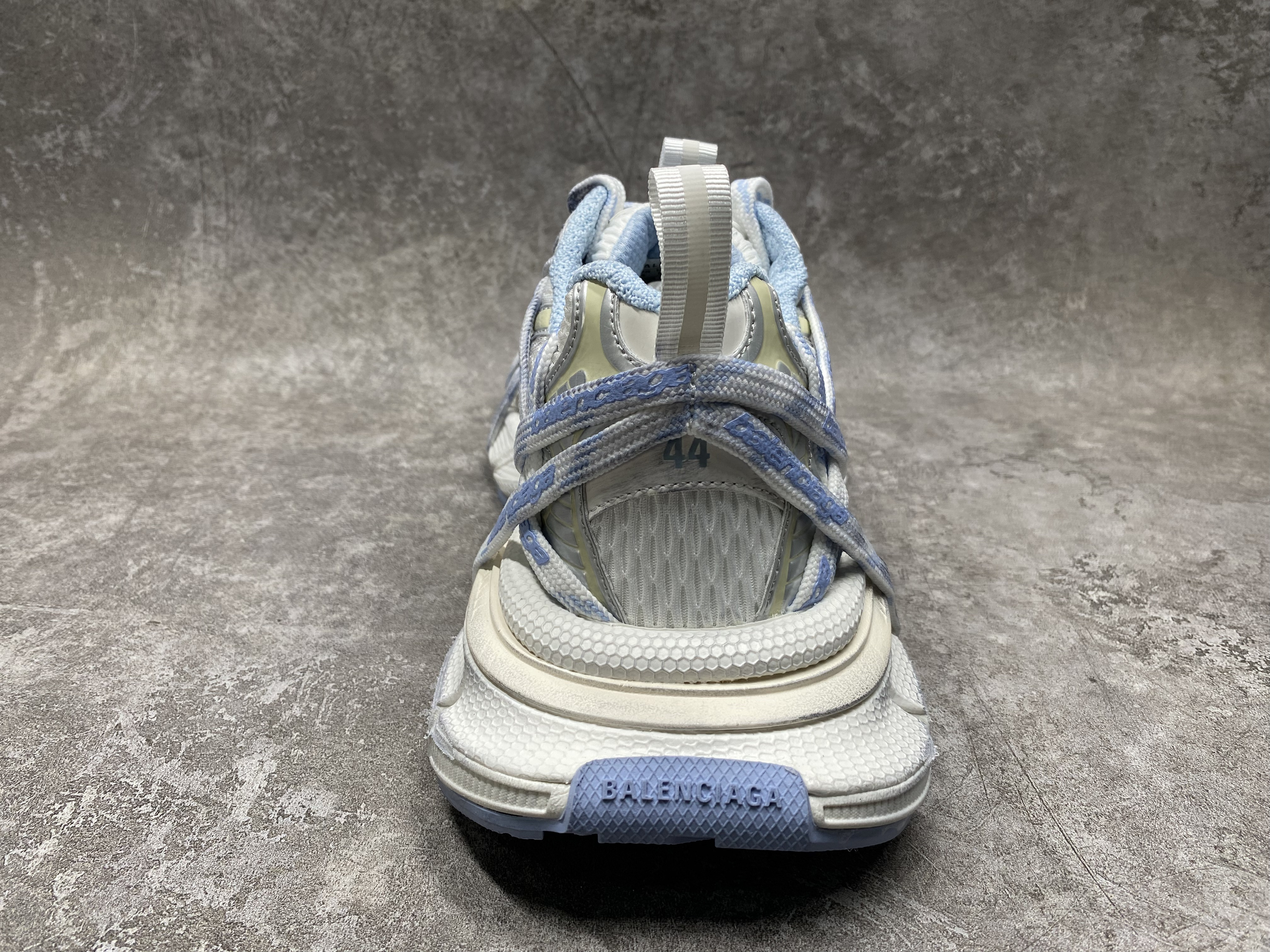 ua Ba*len*cia*ga 3xl extreme laces logo sneaker(run one size large)