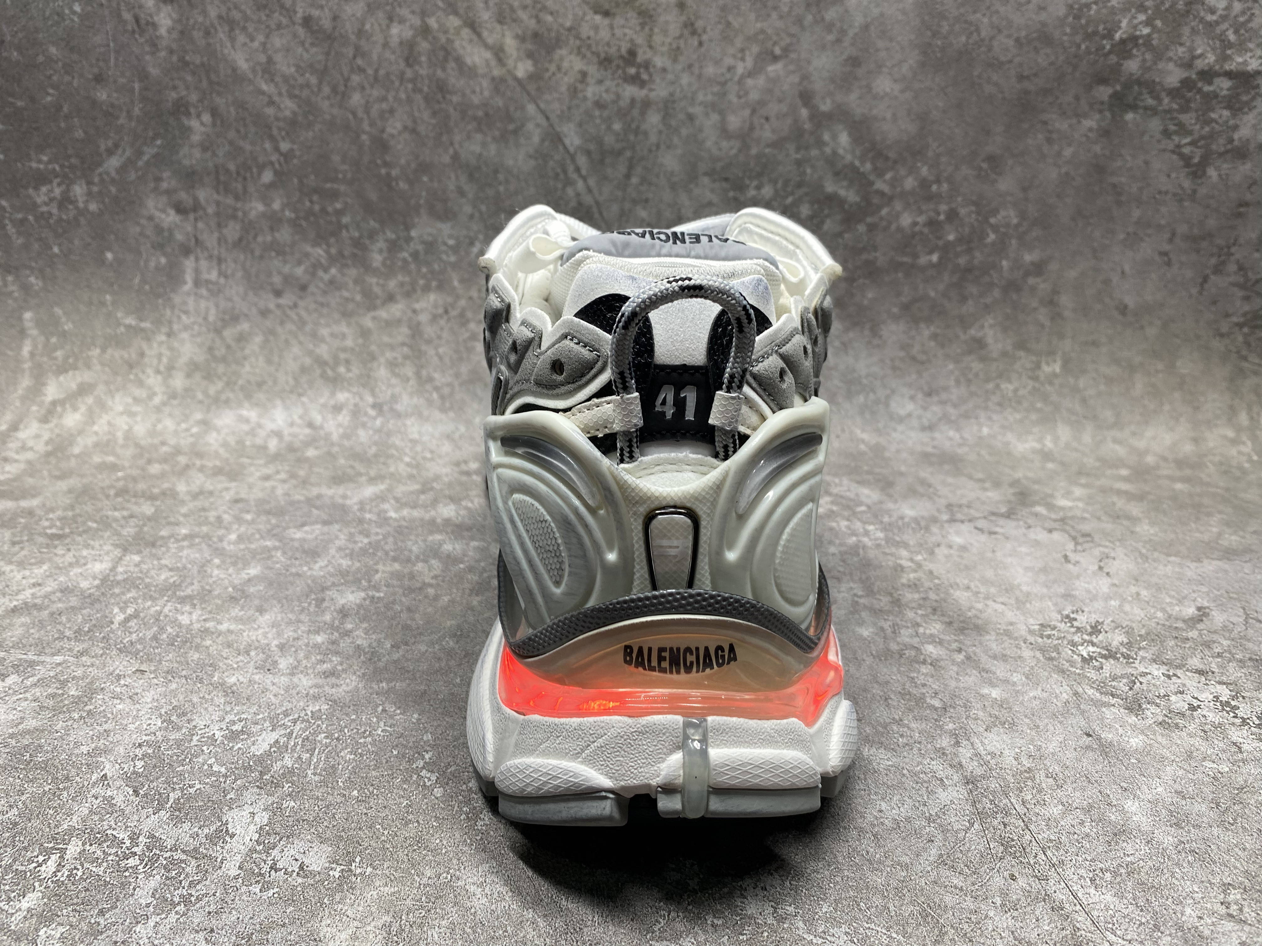 ua Ba*len*cia*ga runner sneaker