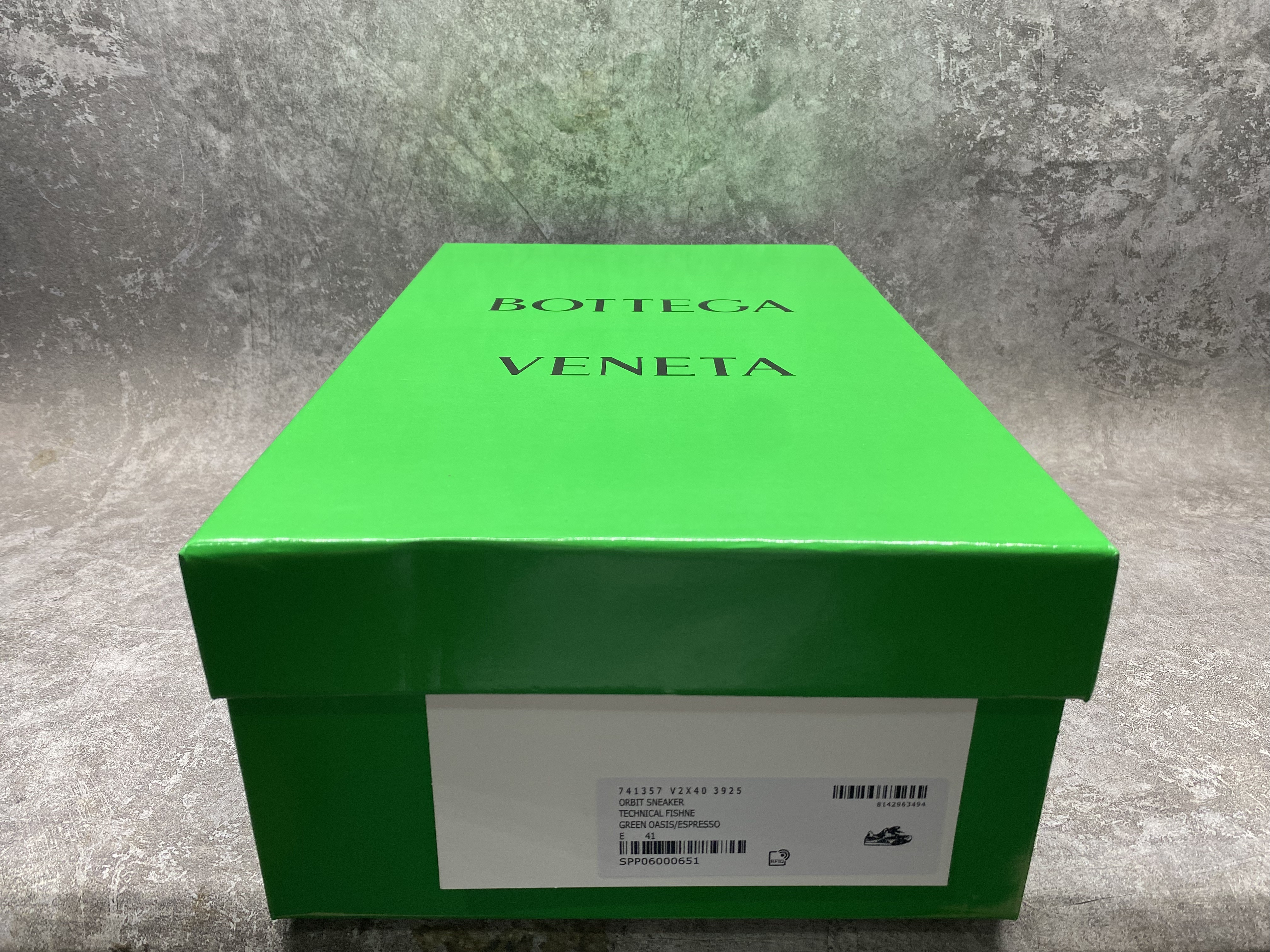 ua bo*te*ga Ve*ne*ta orbit sneaker