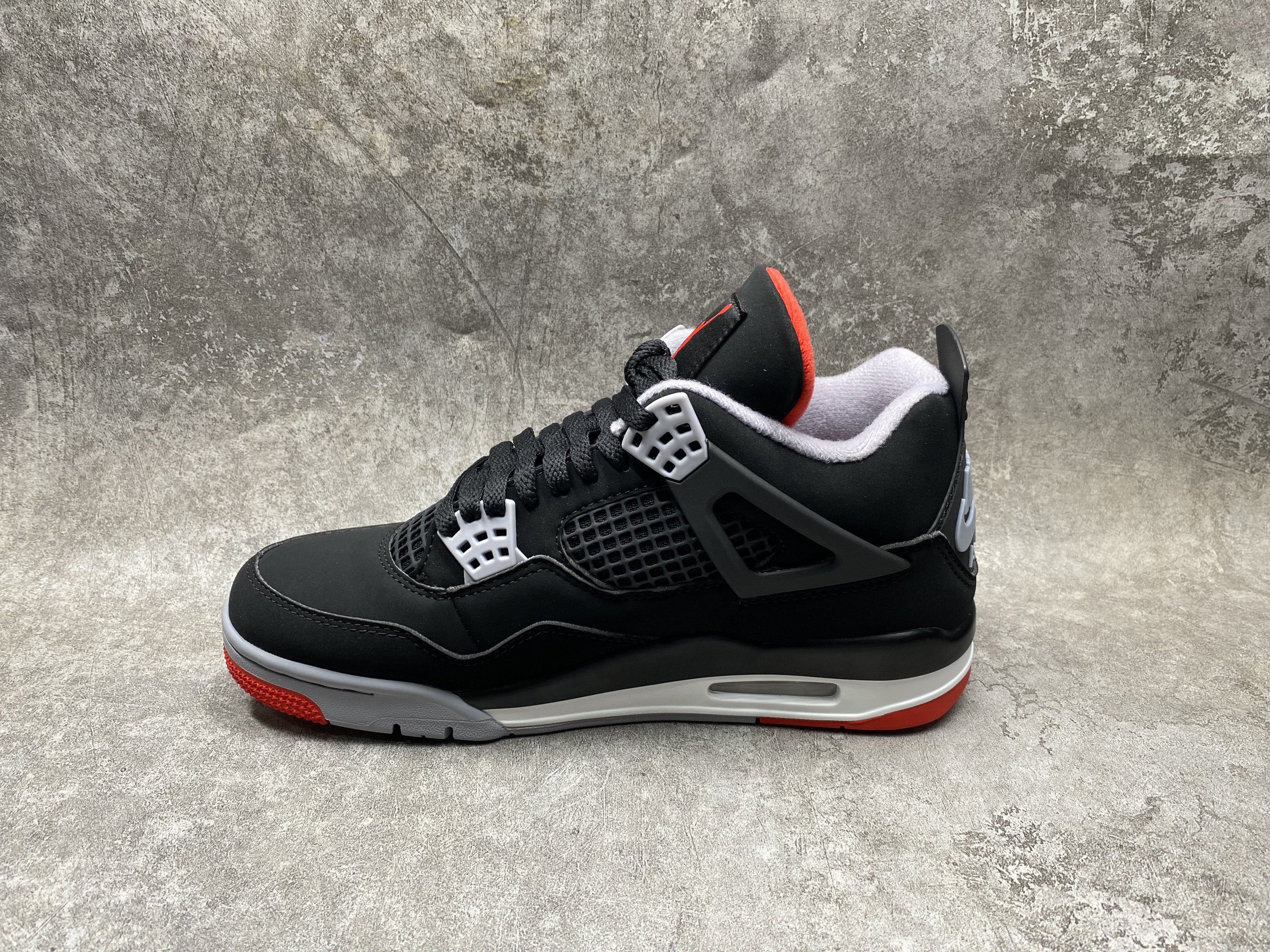 UA Air Jordan 4 Retro OG Bred (2026)