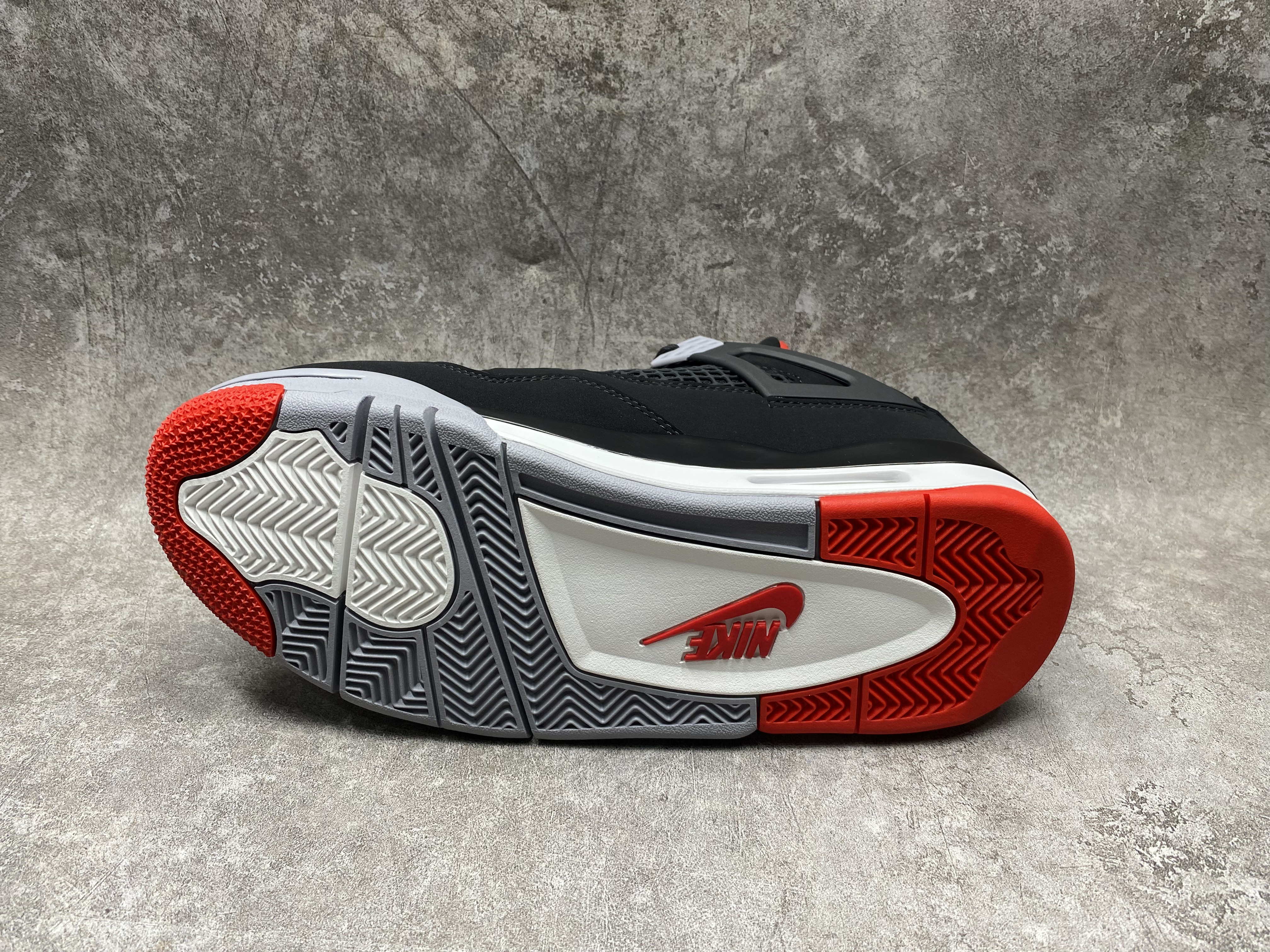 UA Air Jordan 4 Retro OG Bred (2026)