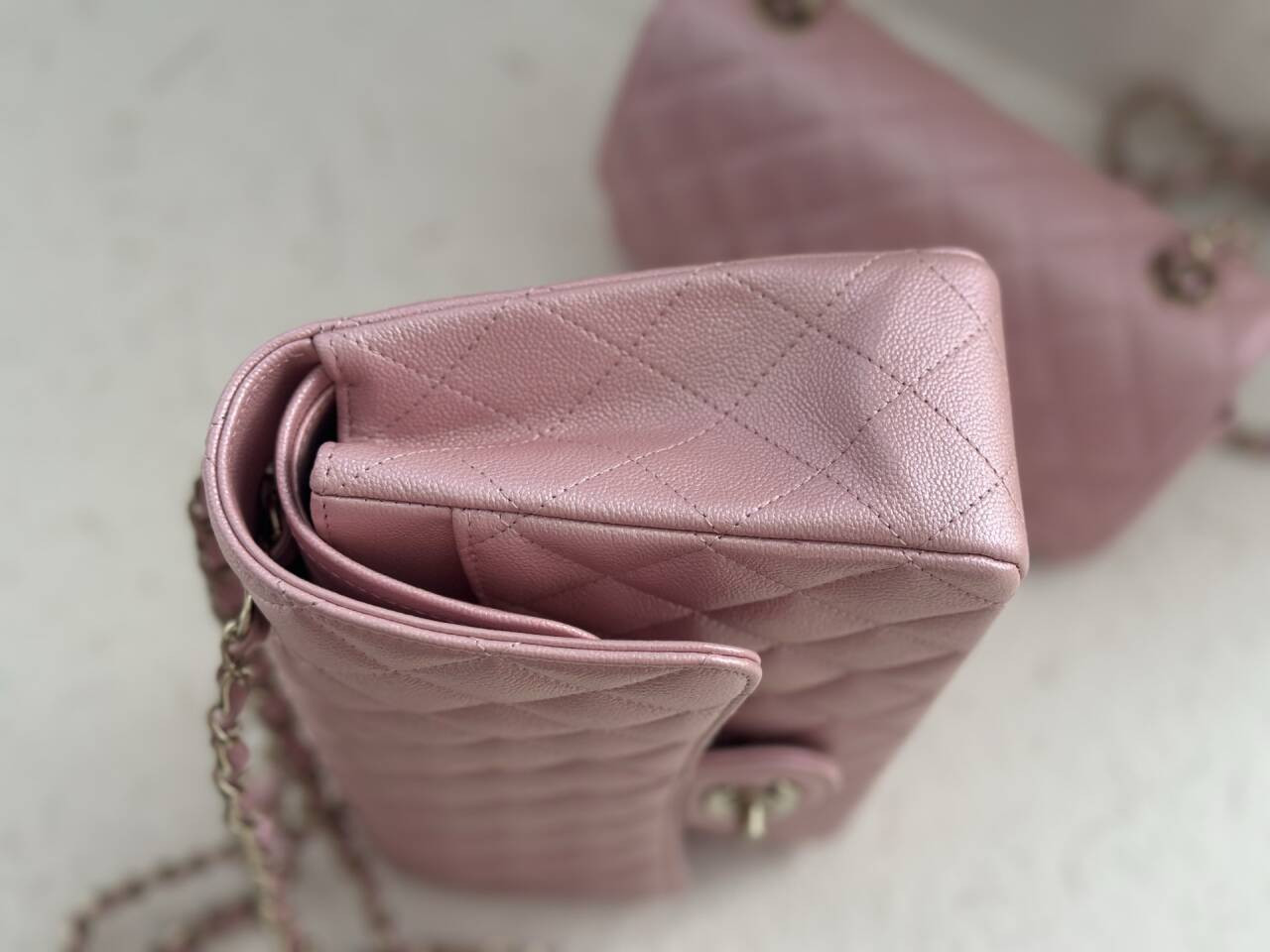 Ch*el flap bag pearlescent pink as1112 25.5x15x6cm