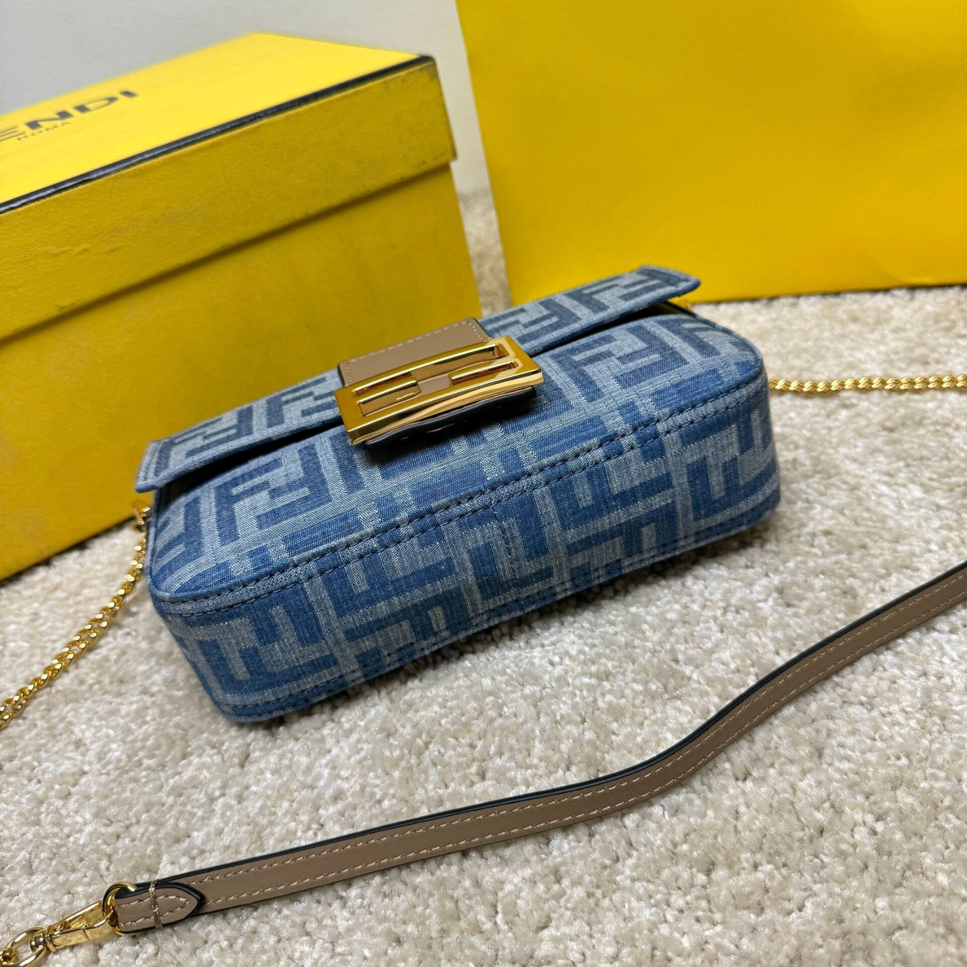 f**di mini baguette De*1m 20x13x5cm