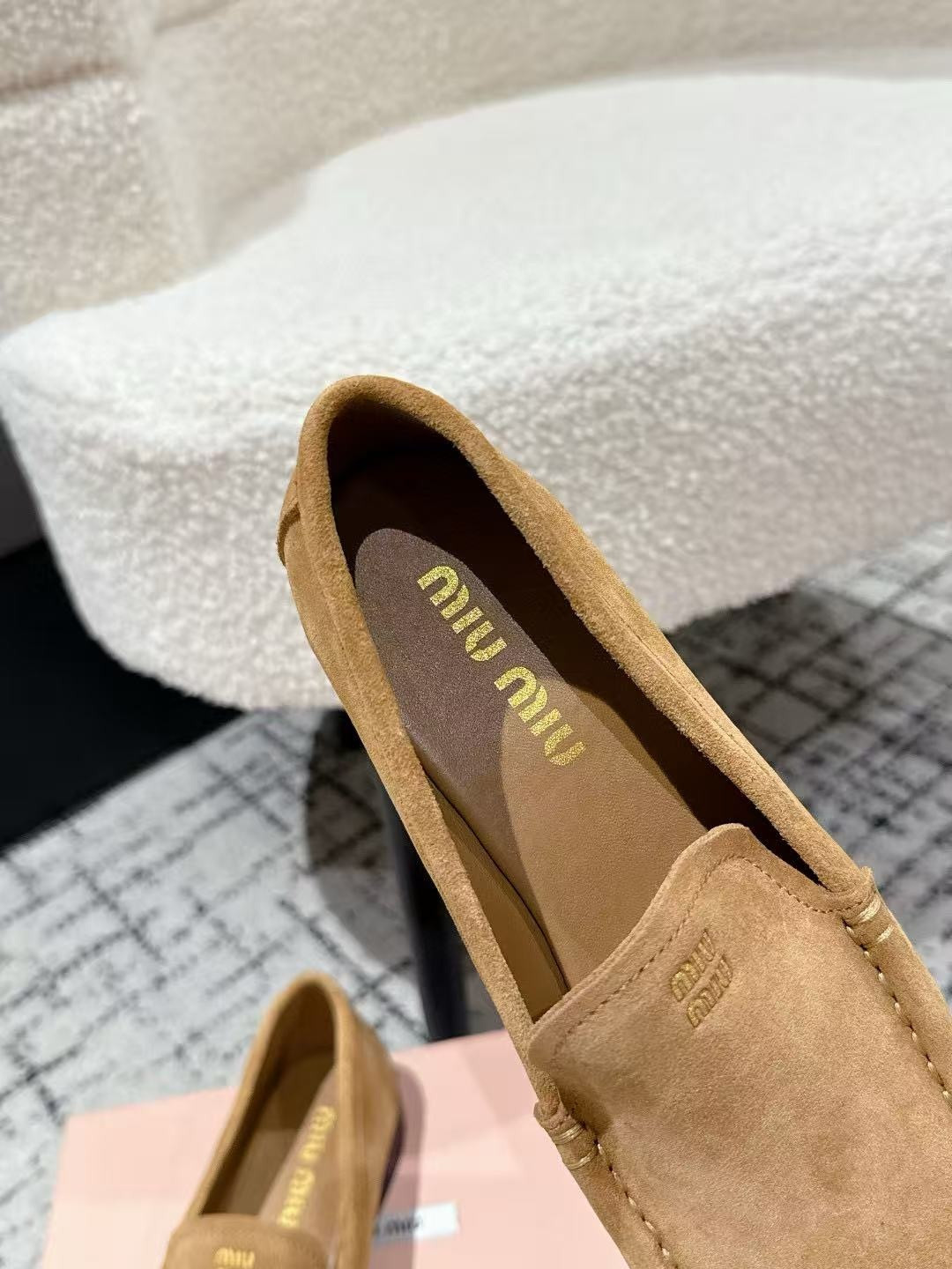ua M1v M1v suede loafers