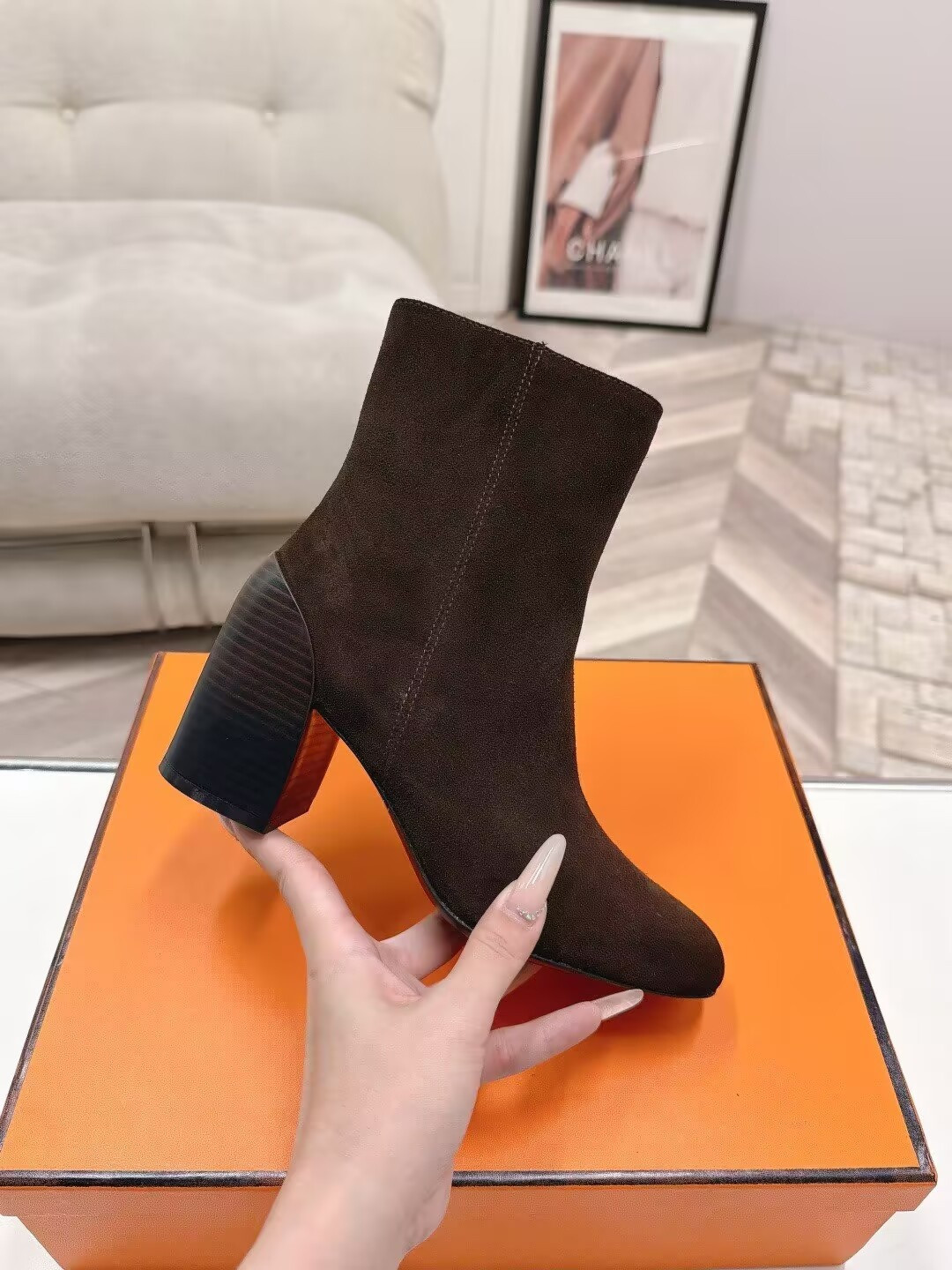 ua H**mes novita ankle boot