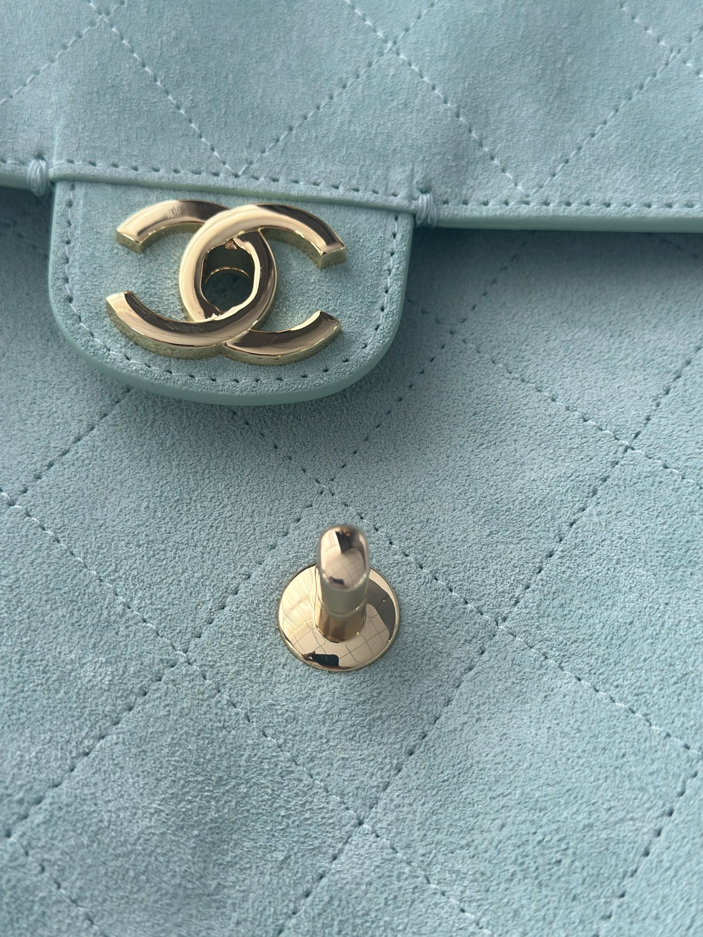 Ch*el maxi flap bag gold hardware as6281 19.5x32x10cm