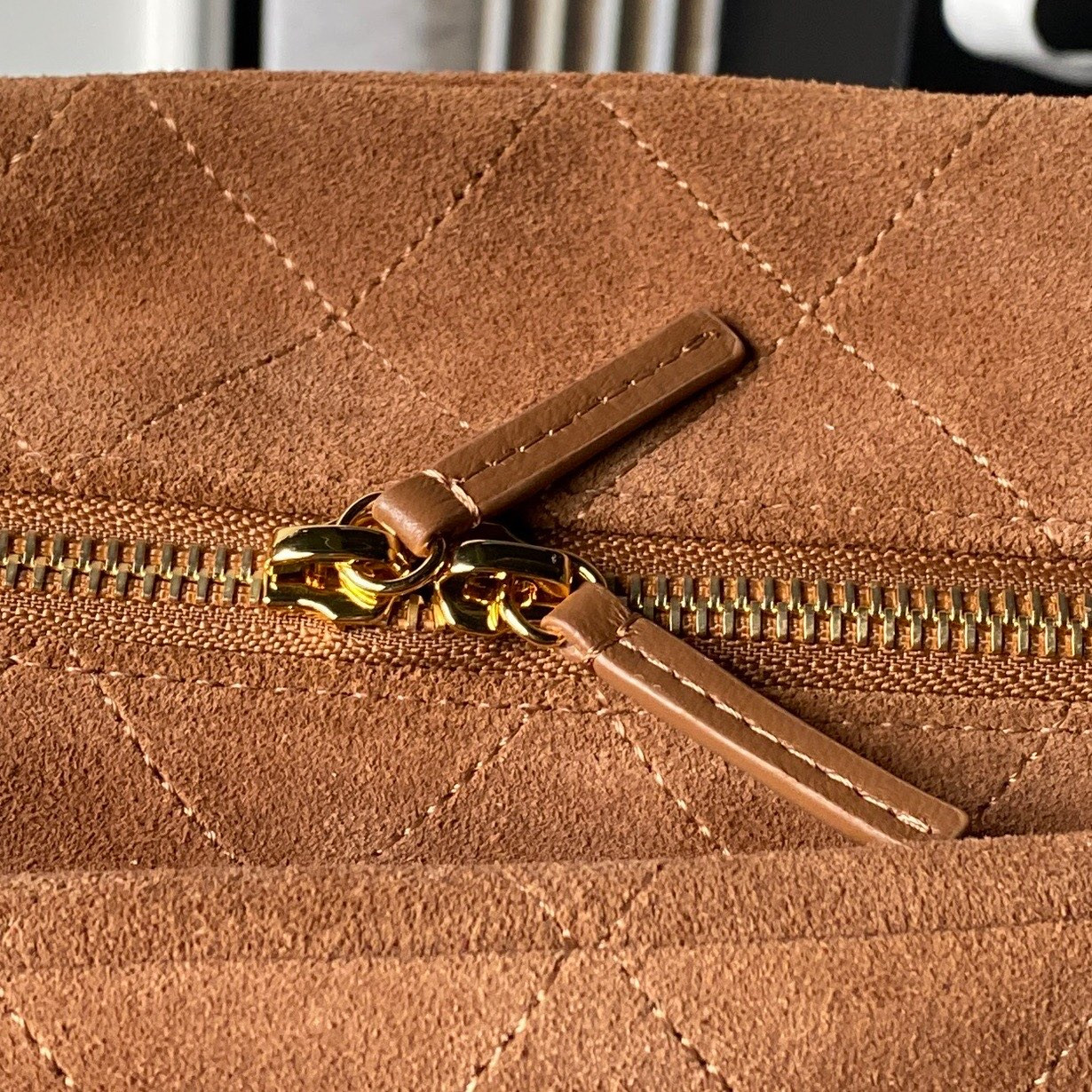 Ch*el suede roller bag as6406 32x15x8cm