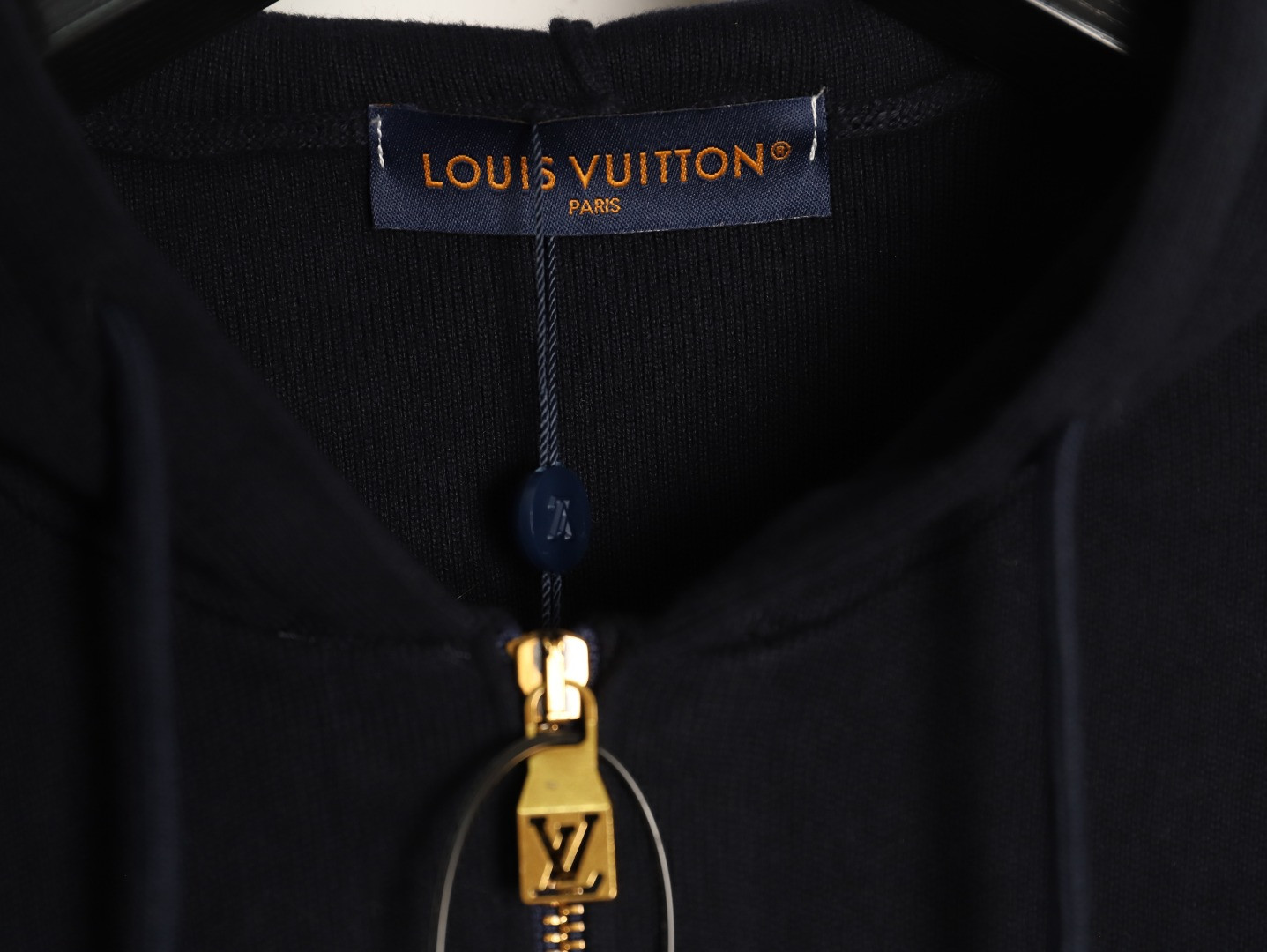 l0*is V*t0n 26fw knitting coats