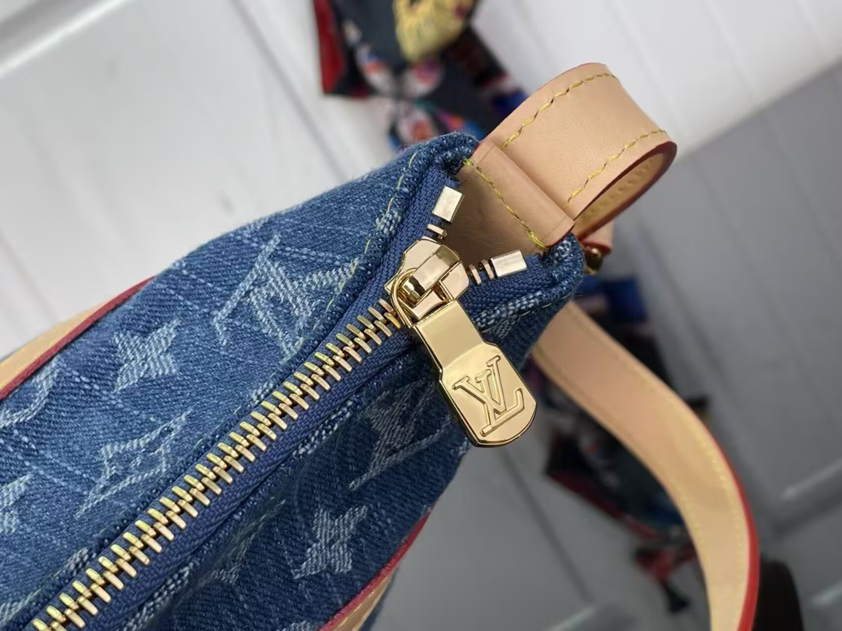 LV Monogram Cruiser Toiletry Hand Bag M27945 22x13.5x12cm
