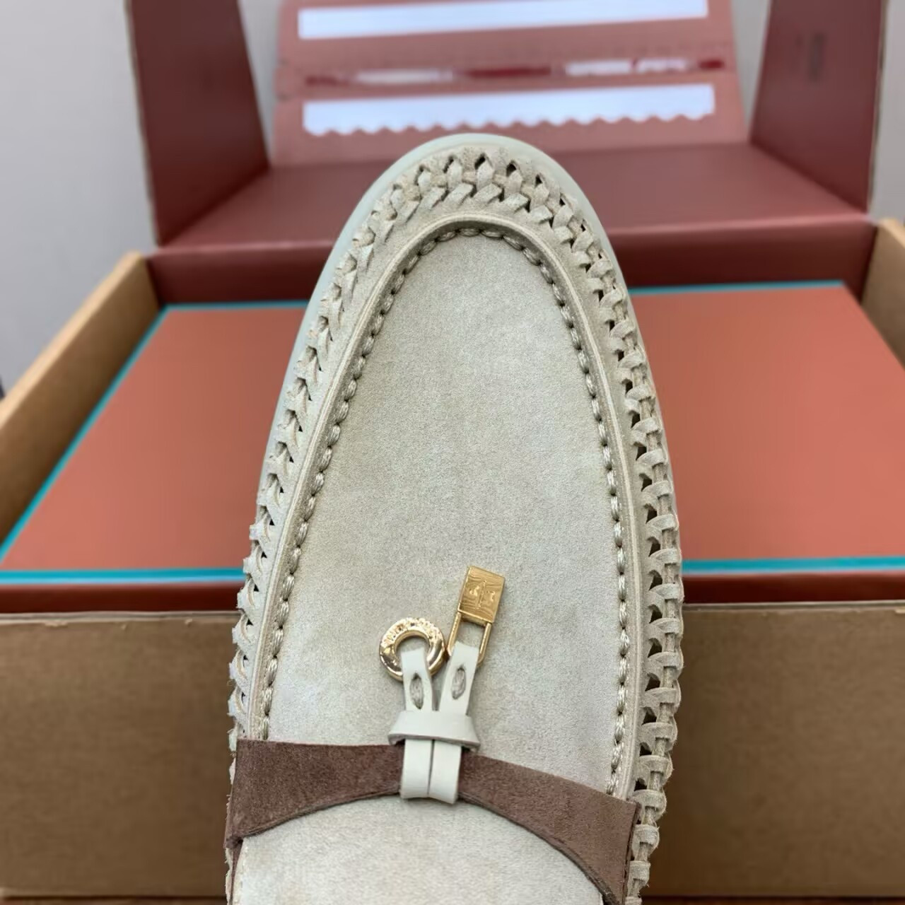 ua L**o p*ana summer charms walk loafer