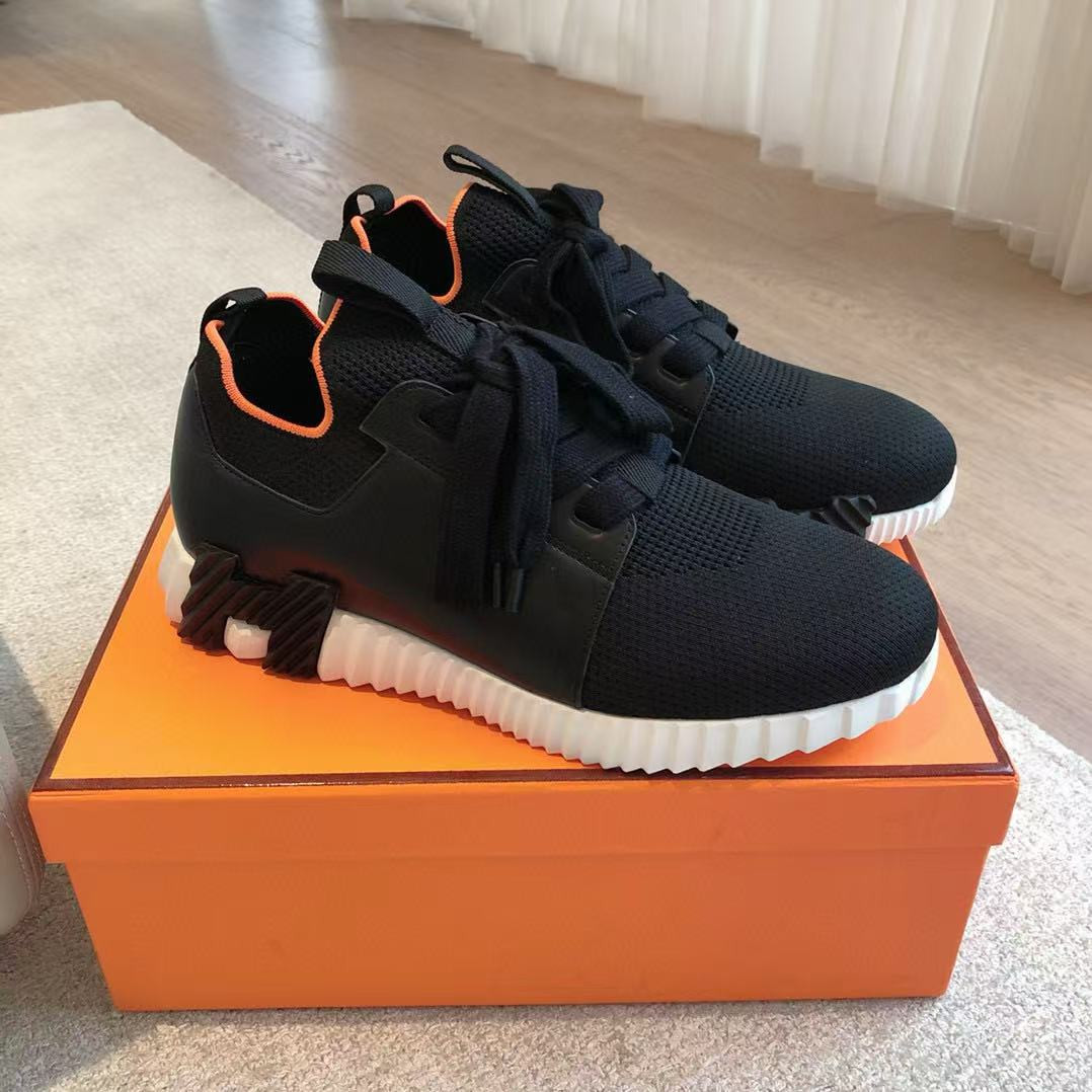 ua H**mes bouncing sneaker