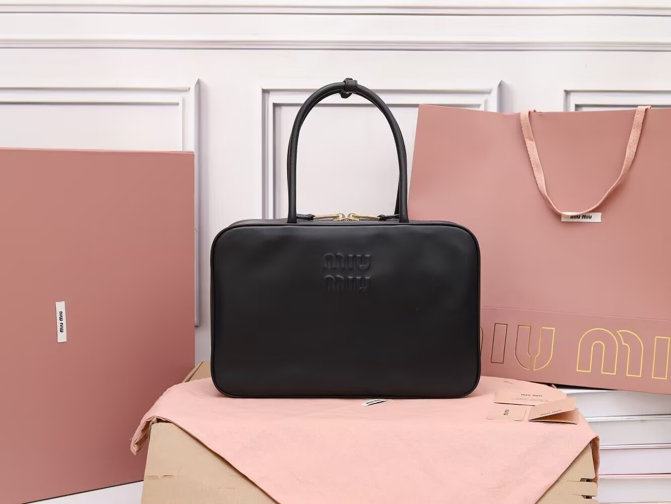M1v M1v leather beau bag 34x23x12cm