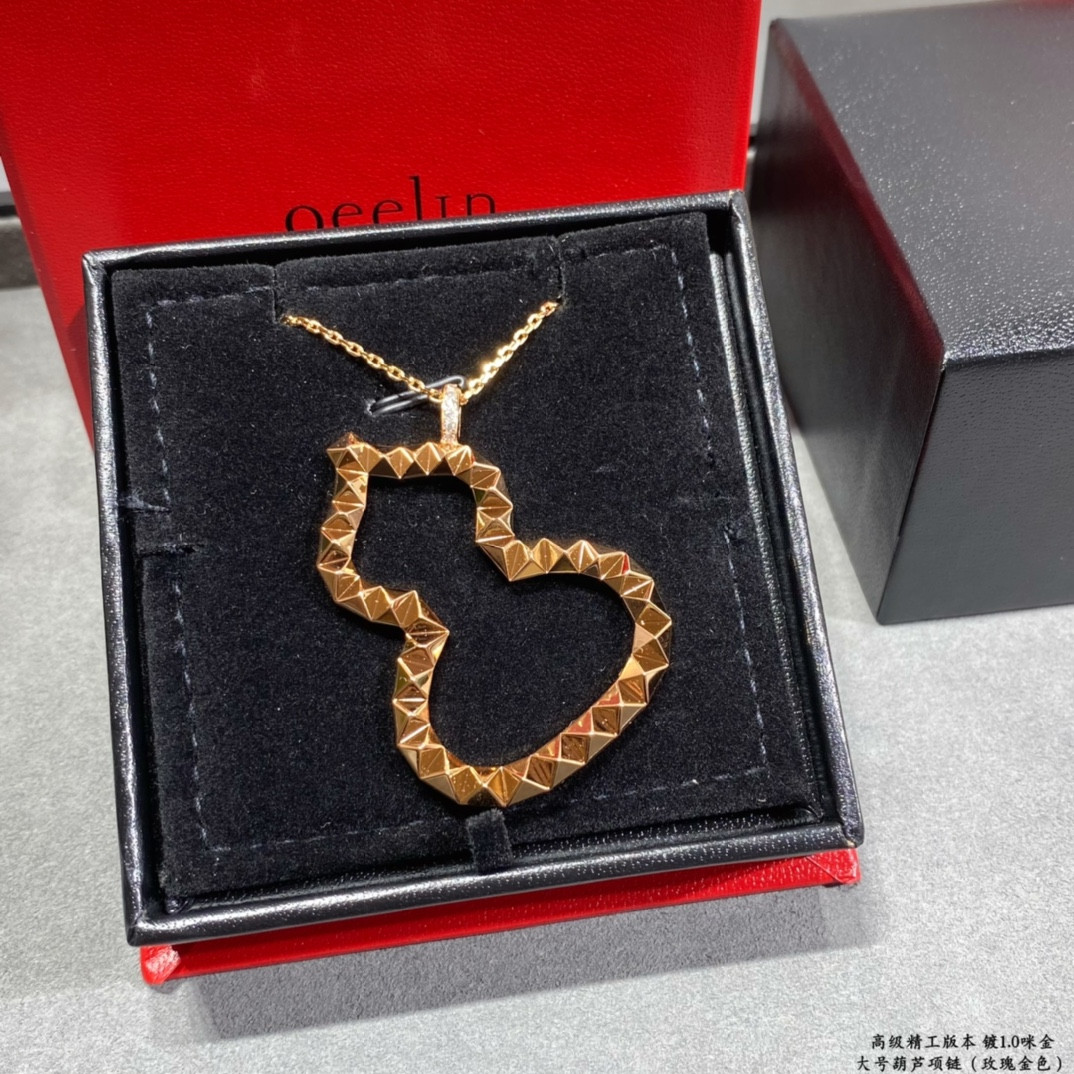 Qee1in large gourd necklace